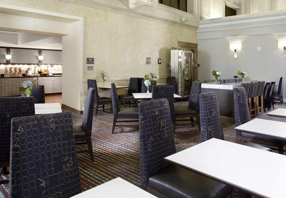 Hotel Downtown 3*