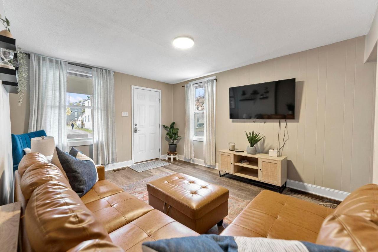 Newly Renovated 3 Bedroom Near High St