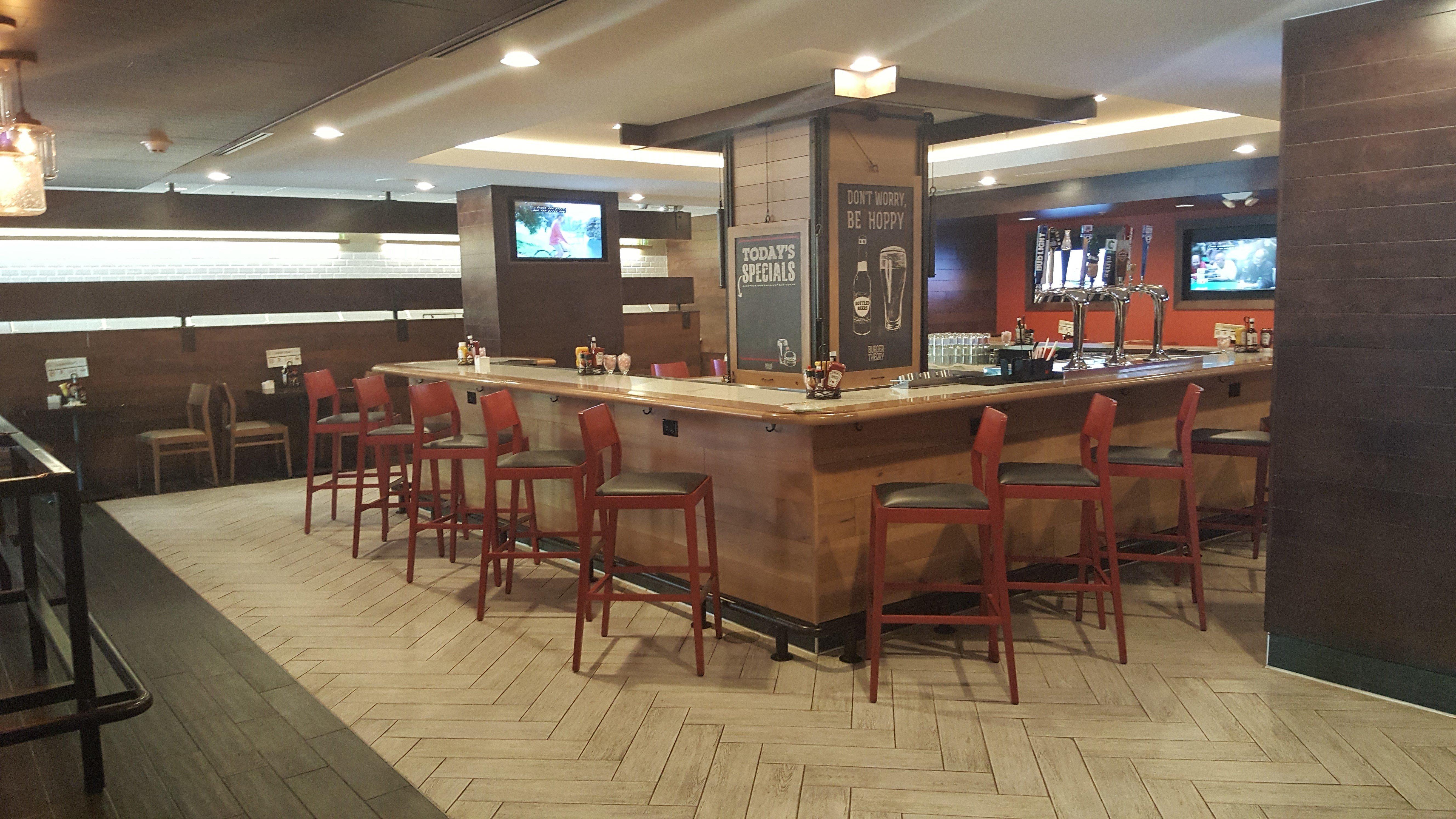 Dwtn-capitol Square By Ihg