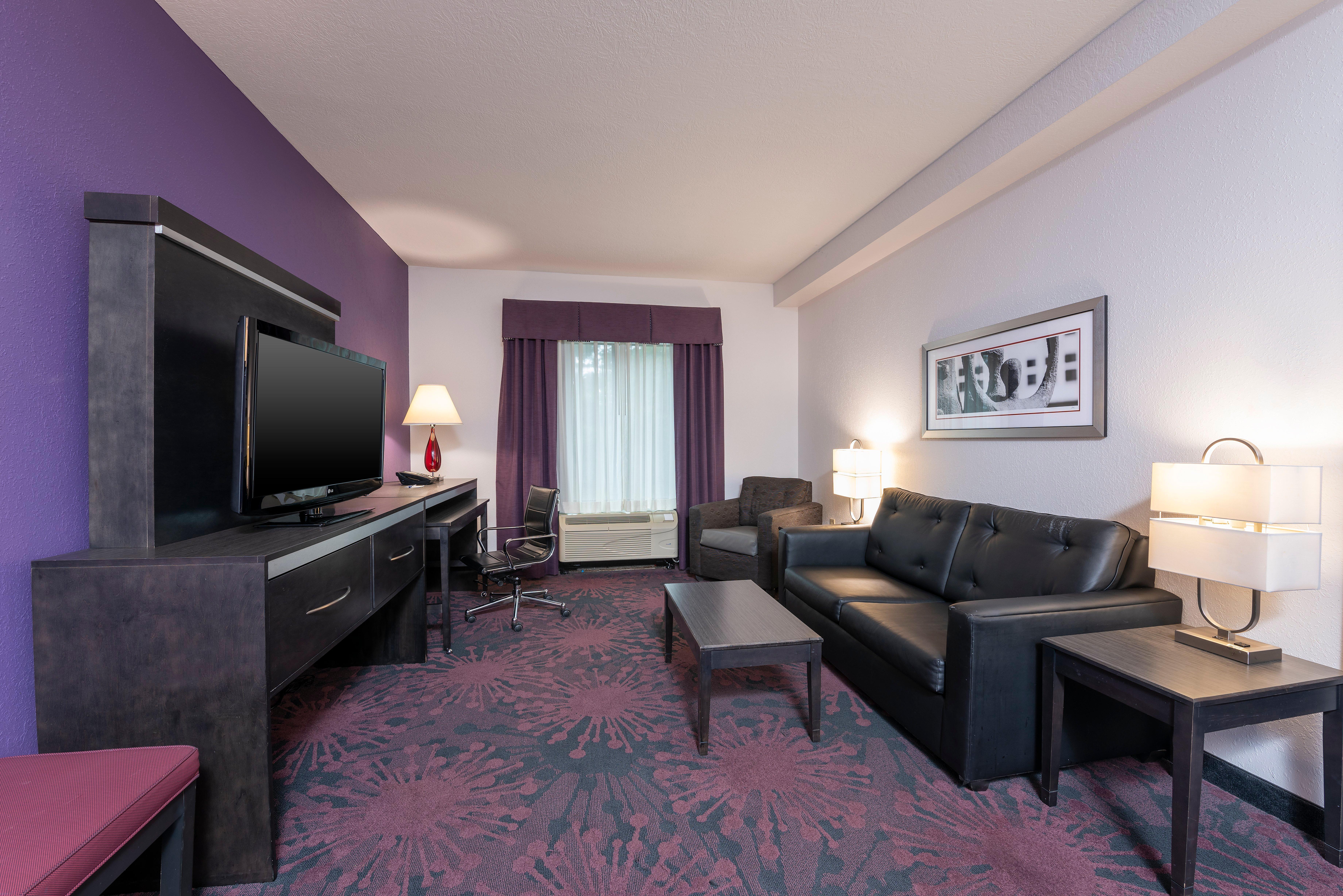 Inn Express & - Polaris Parkway / By Ihg