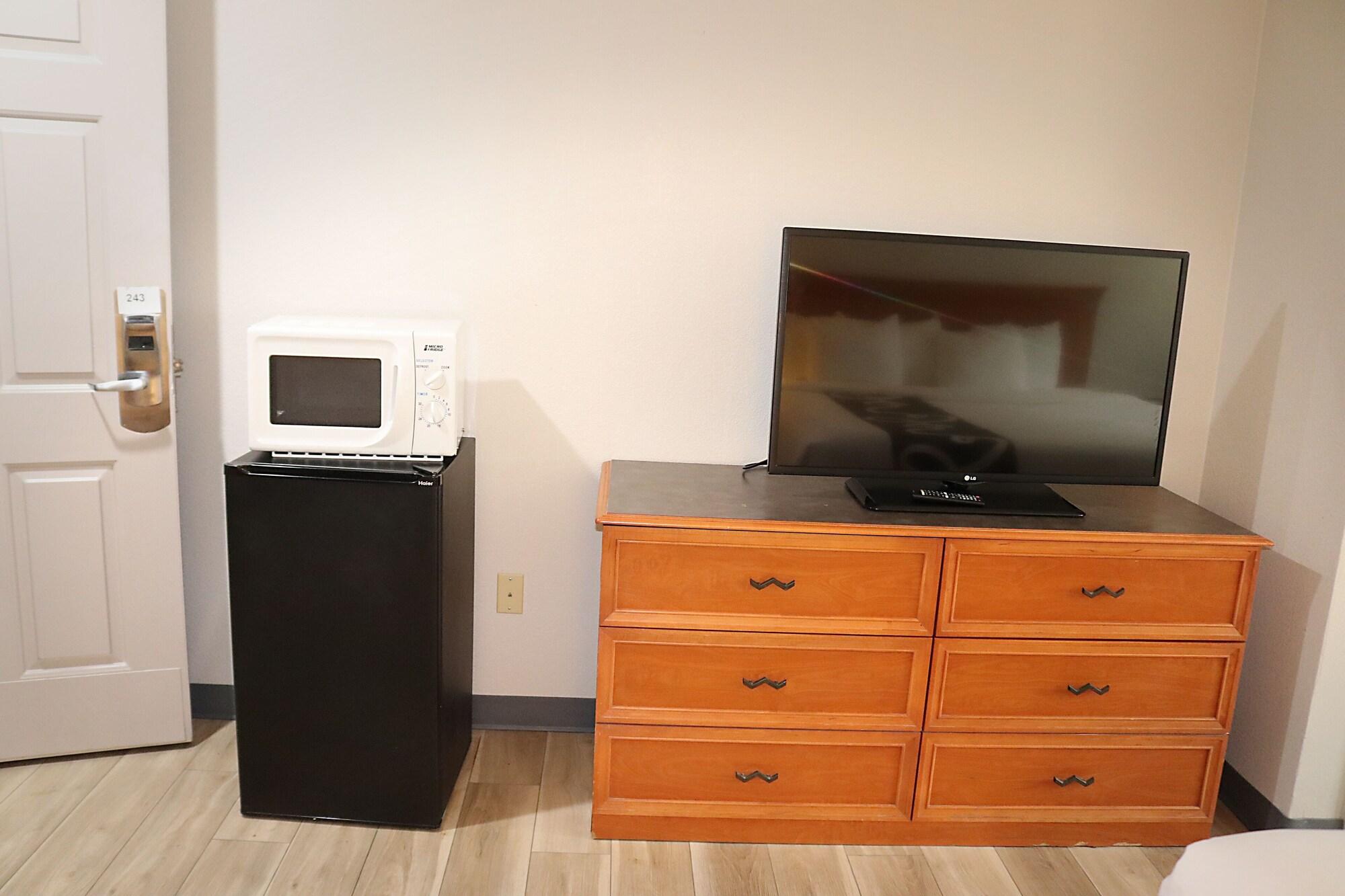 La Quinta By Wyndham Airport Area Hotel 3*