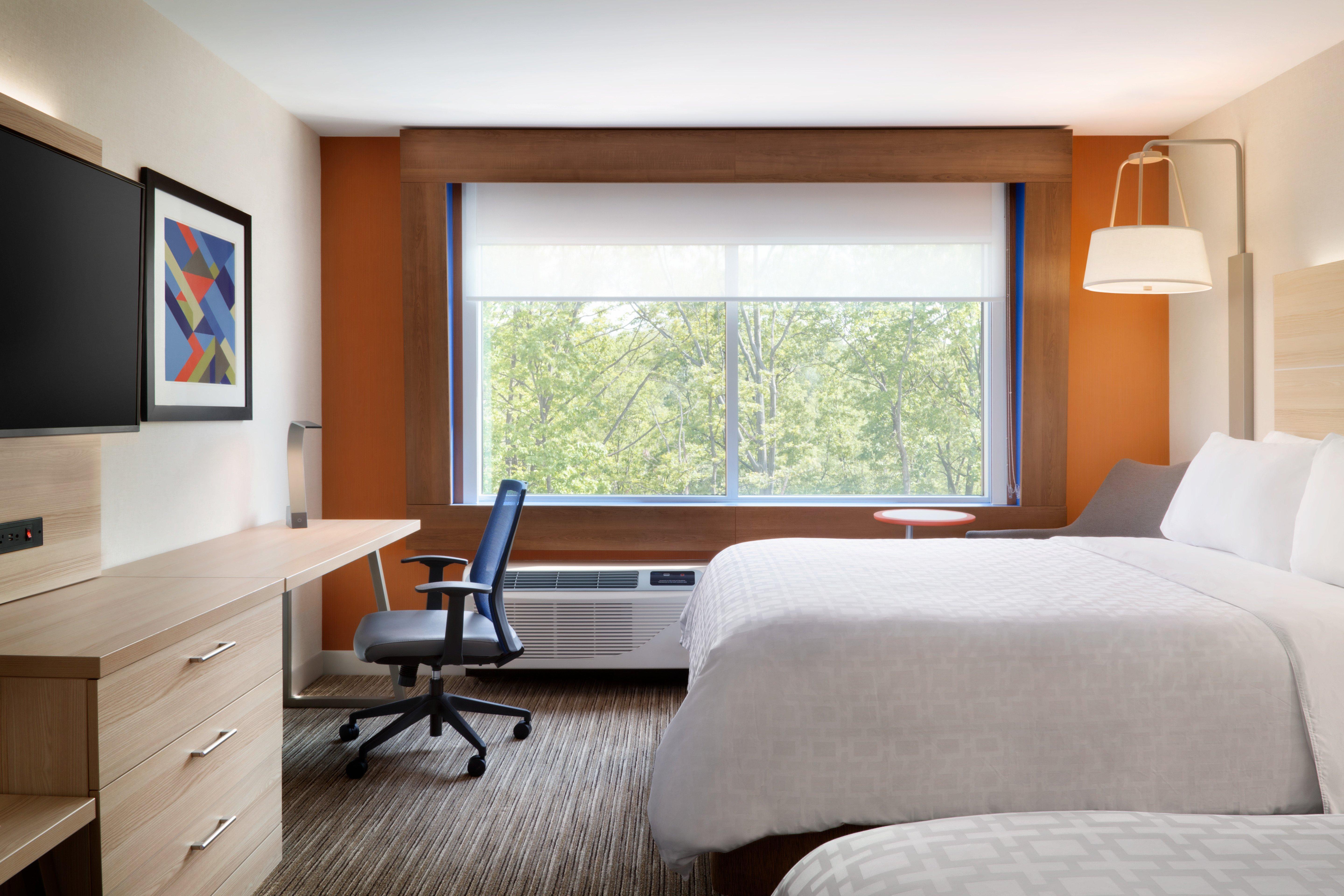 Hotel Express & - - Worthington By Ihg 3*
