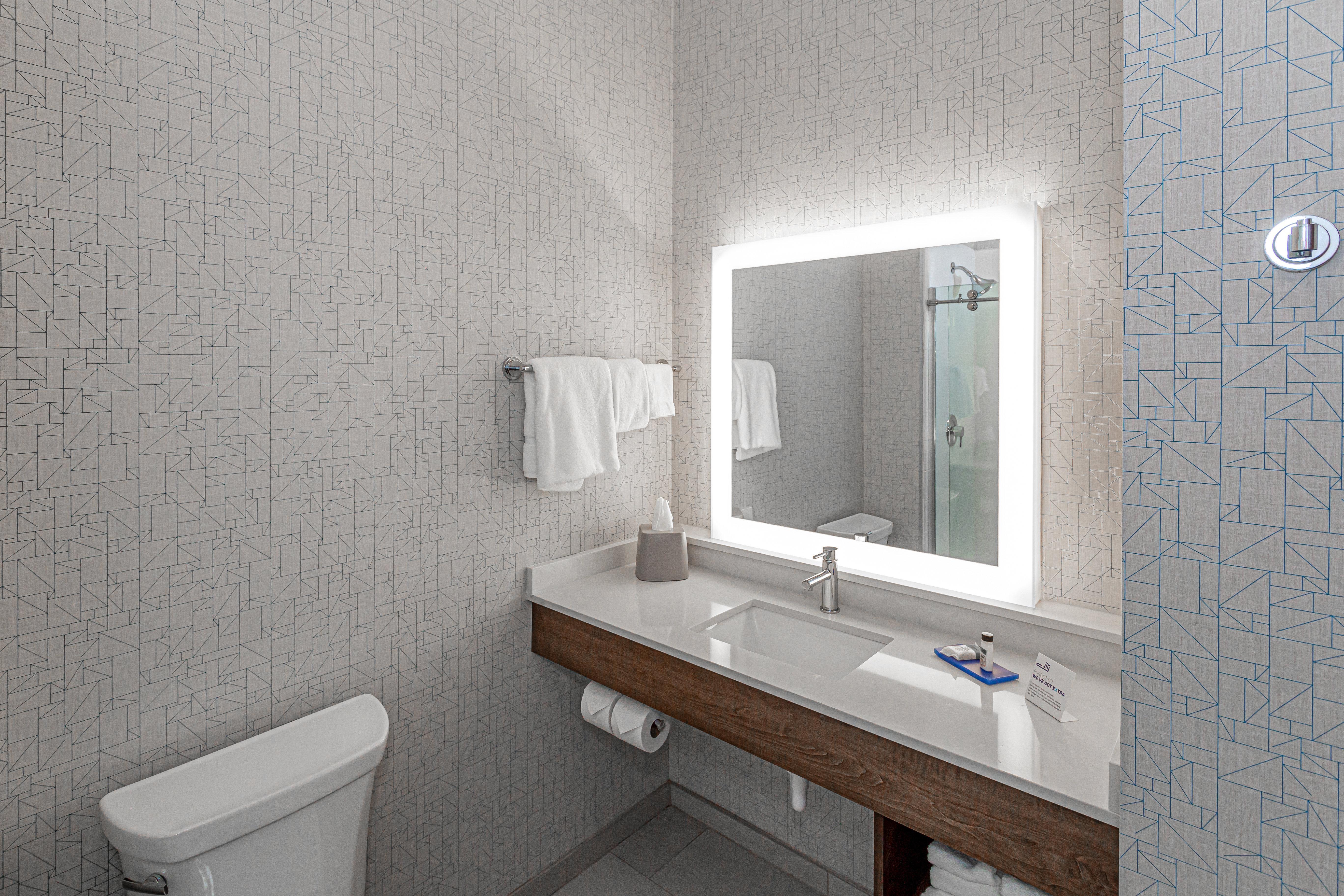 Express & - - Worthington By Ihg Hotel 3*