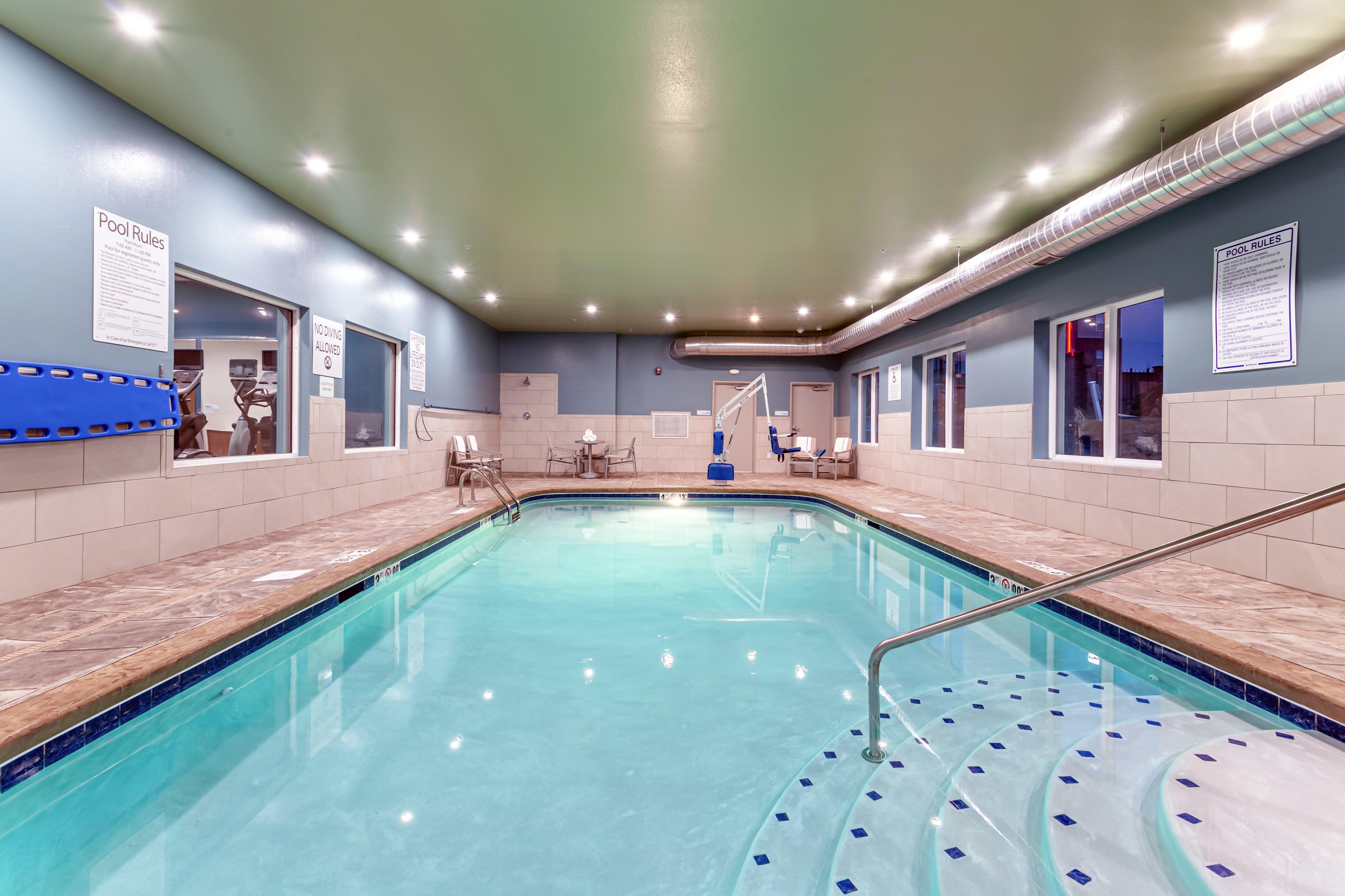 Express & - - Worthington By Ihg 3*