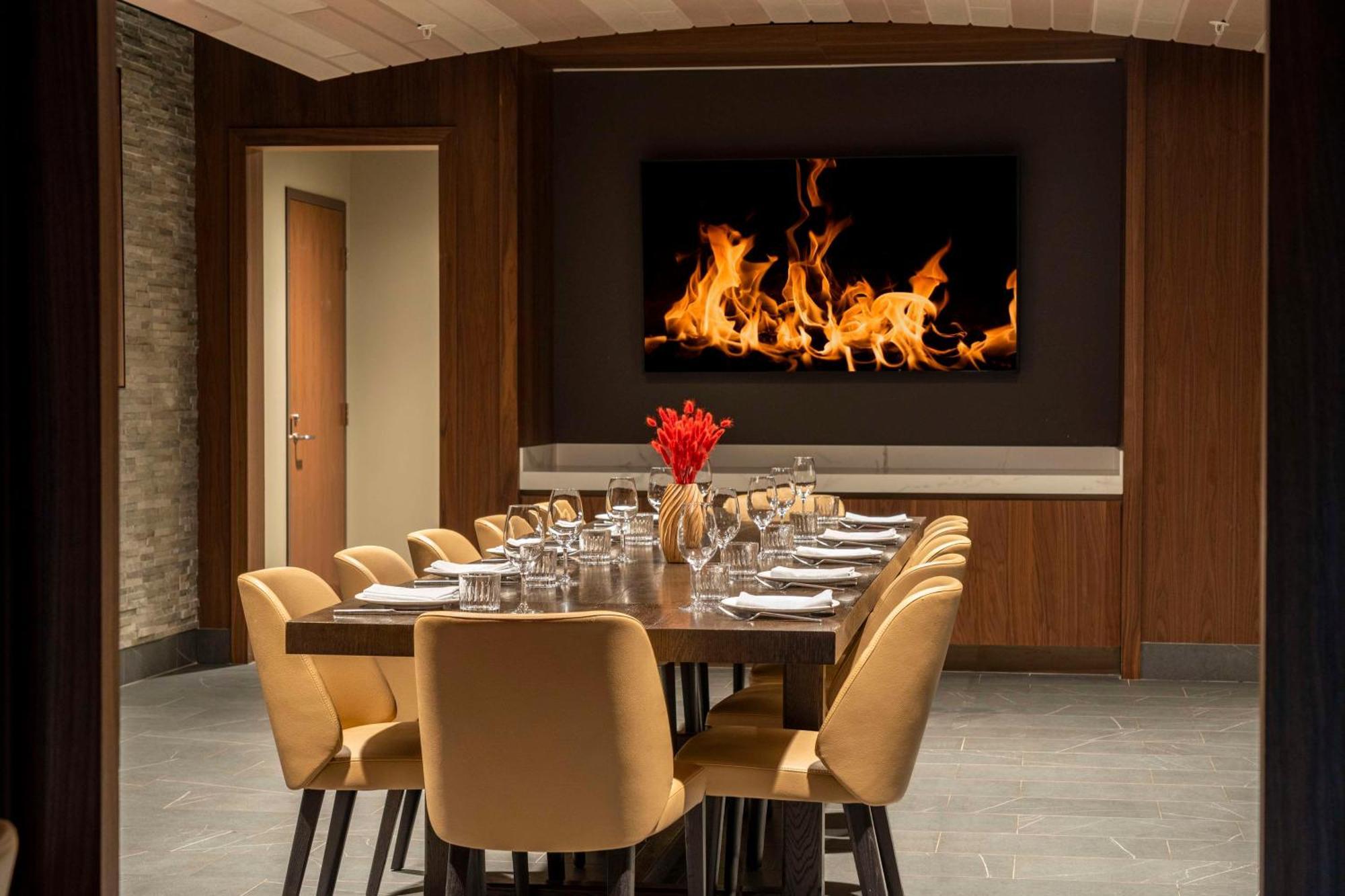 Hilton Downtown 4*