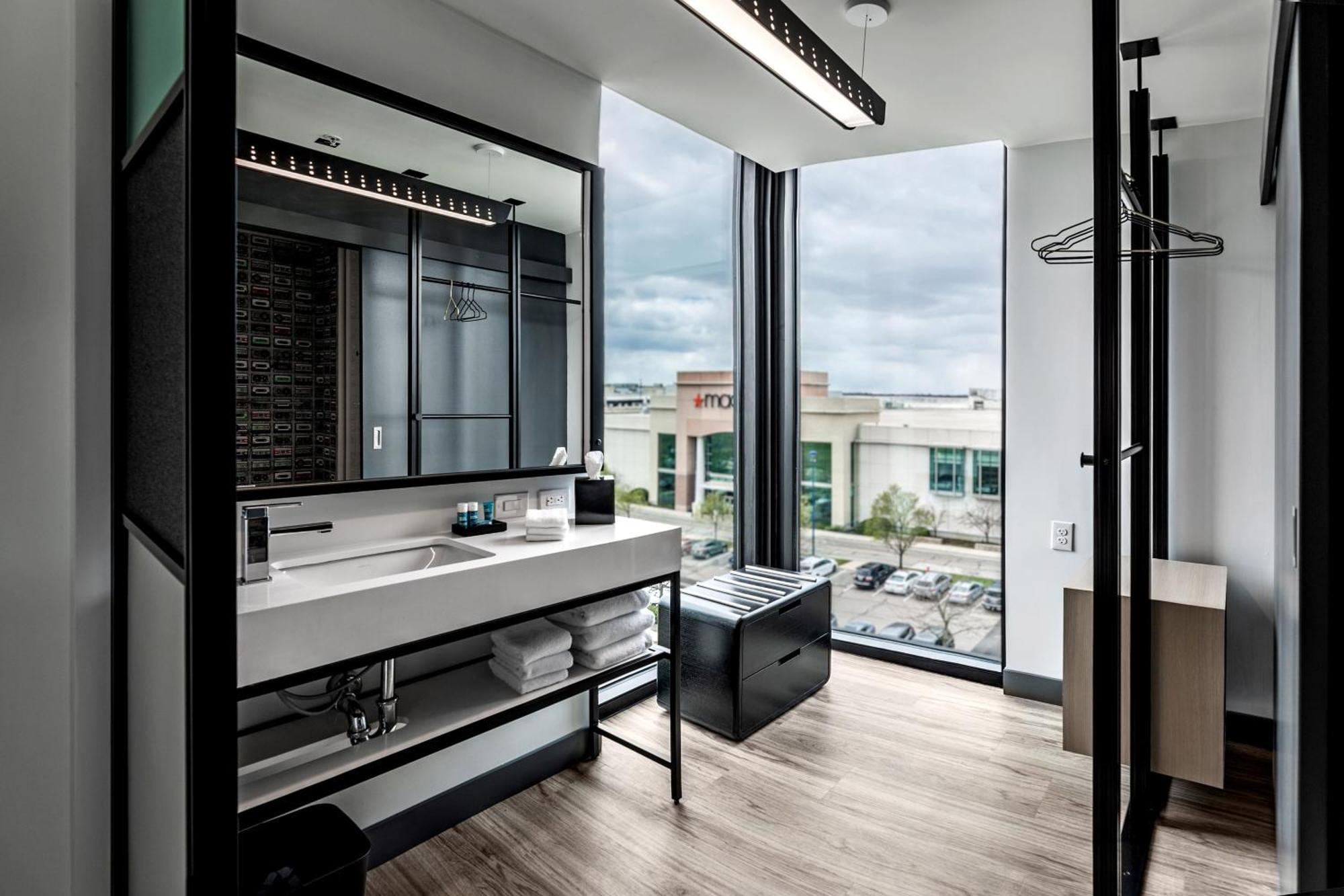 Aloft Easton 3* Columbus