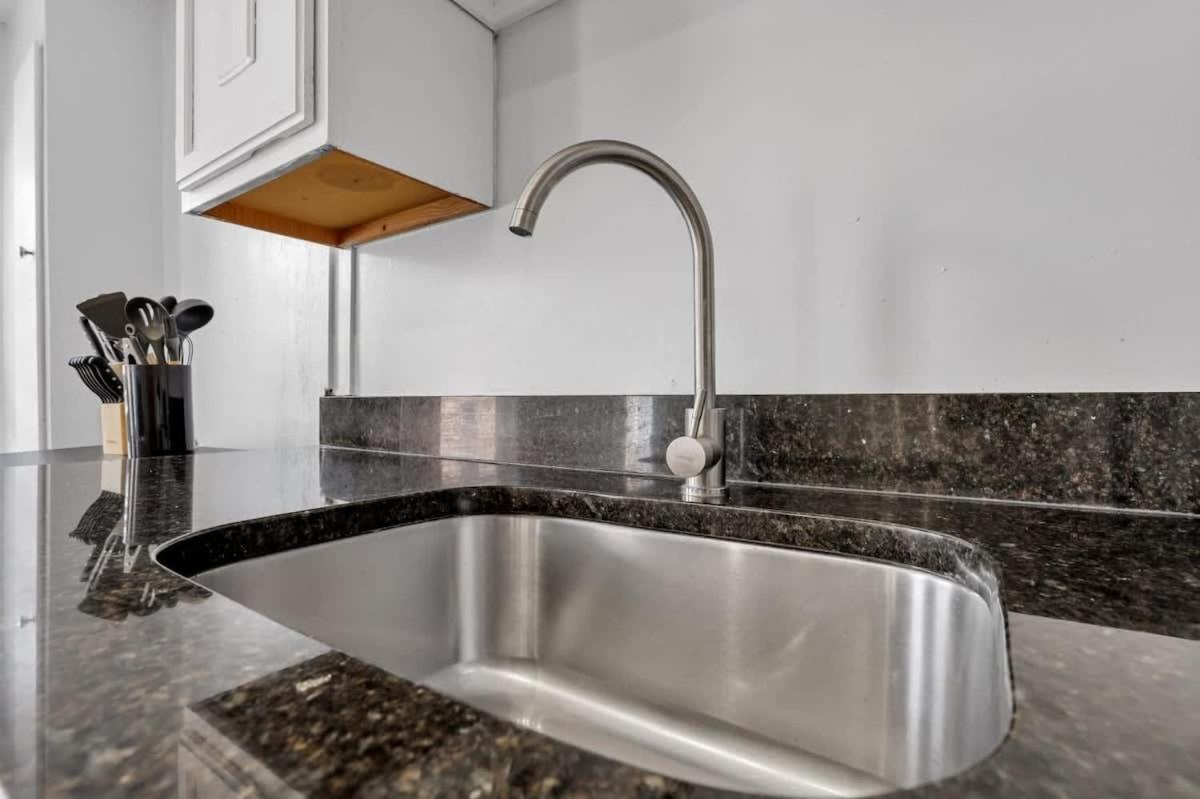 Housepitality - The Marienplatz - Free Parking Columbus