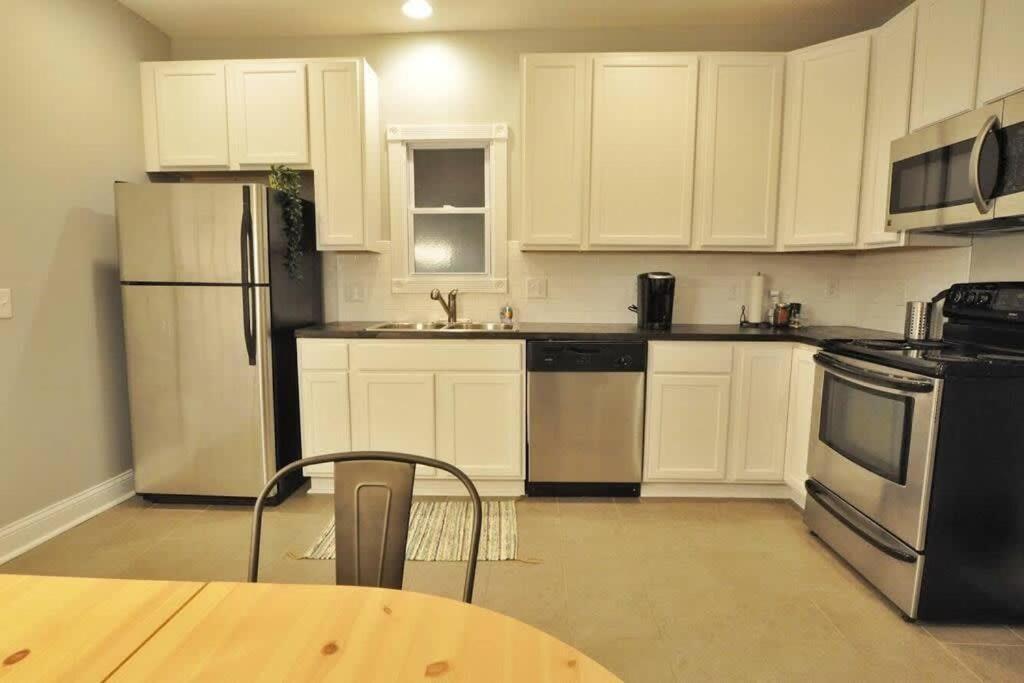 Housepitality - The Franklinton - Location Holiday home