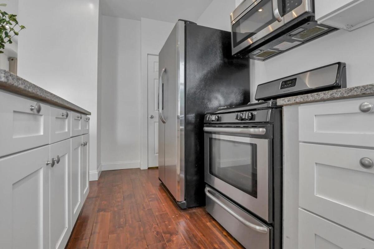 Housepitality - The Game House - 2 Br *