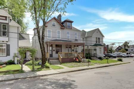 Casa de férias Housepitality - The Madison House - Brand New Columbus