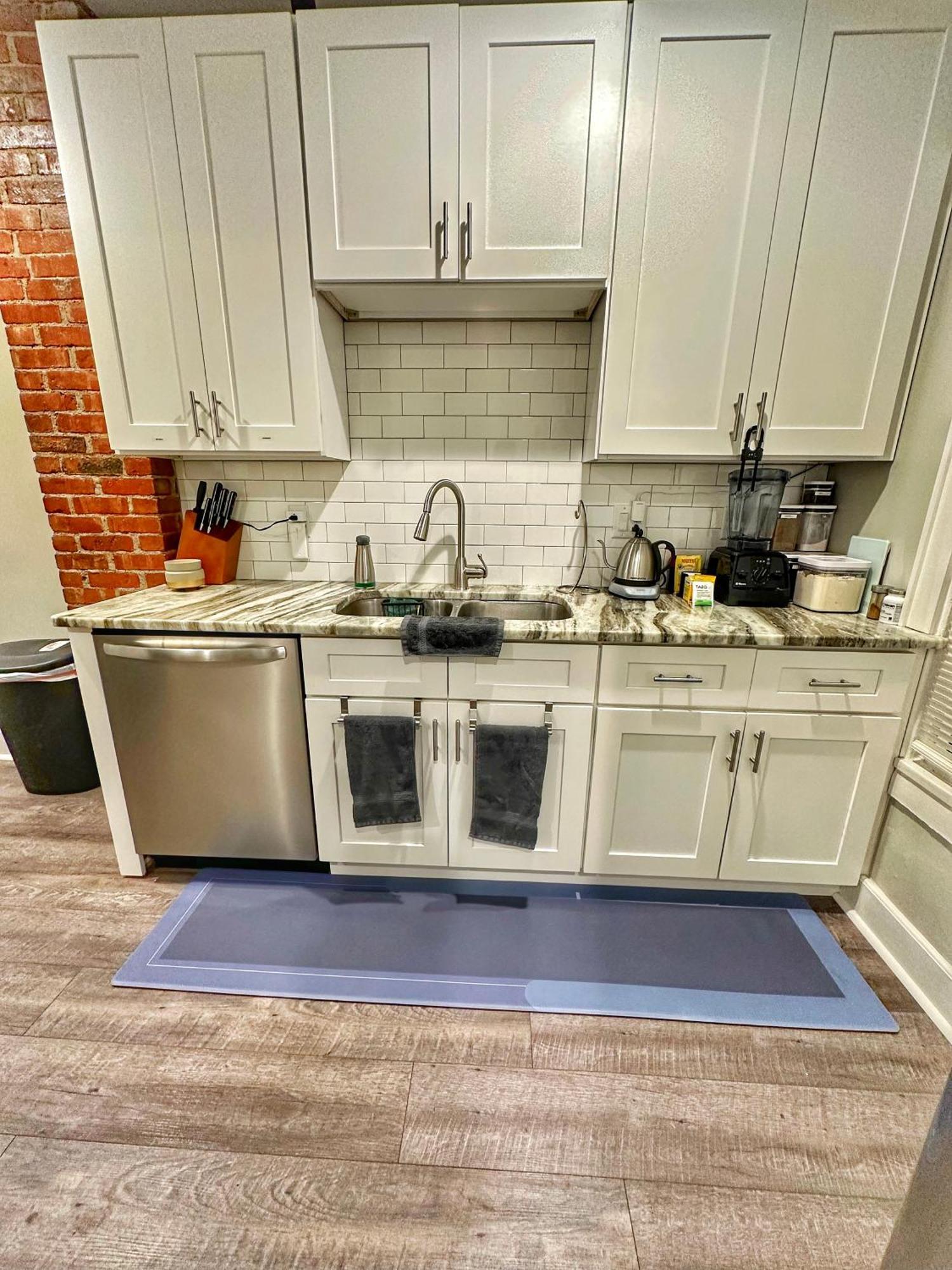 Modern Luxe 3br 1ba With Bar 7 *