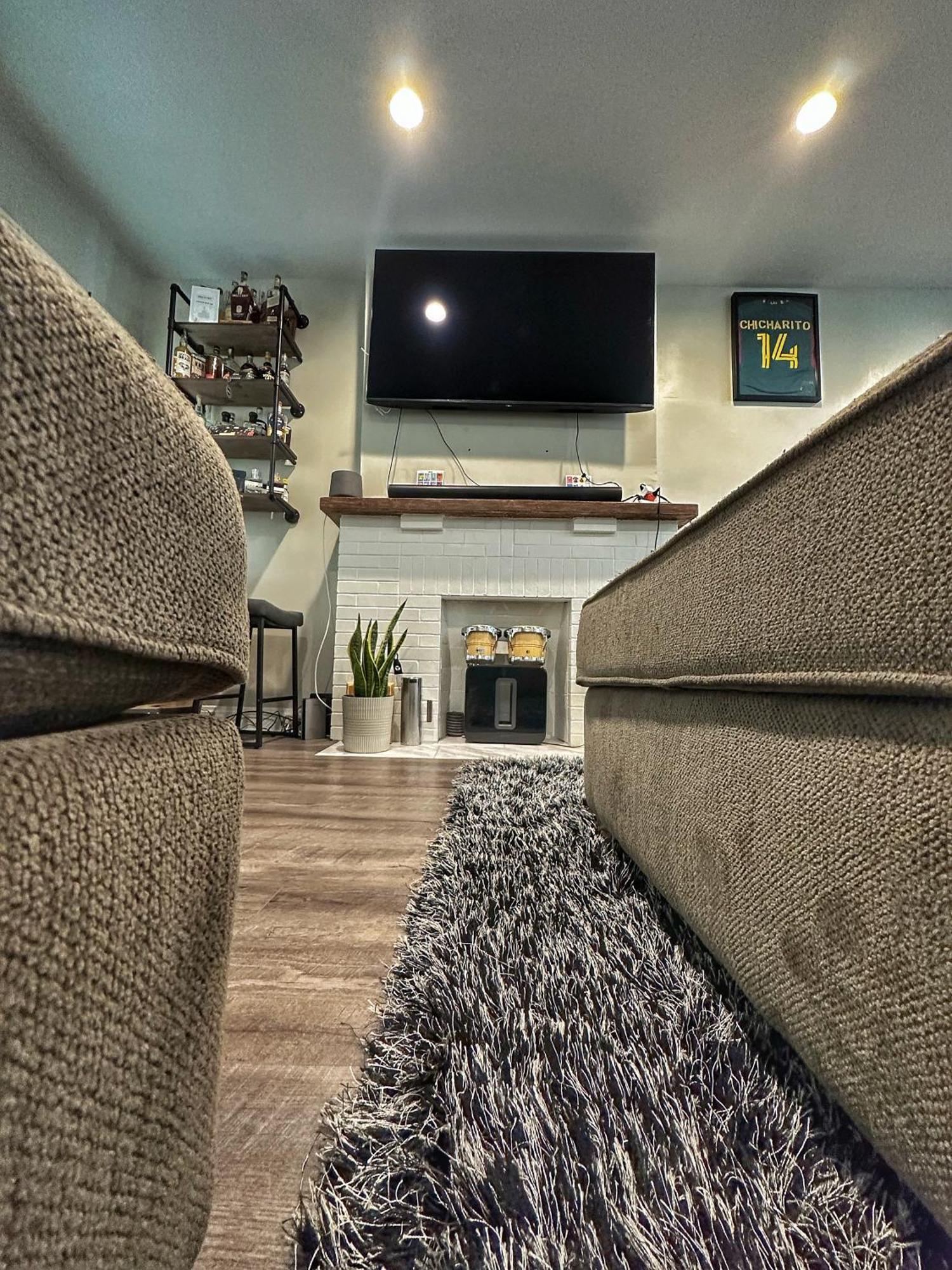 Modern Luxe 3br 1ba With Bar 7 Holiday home