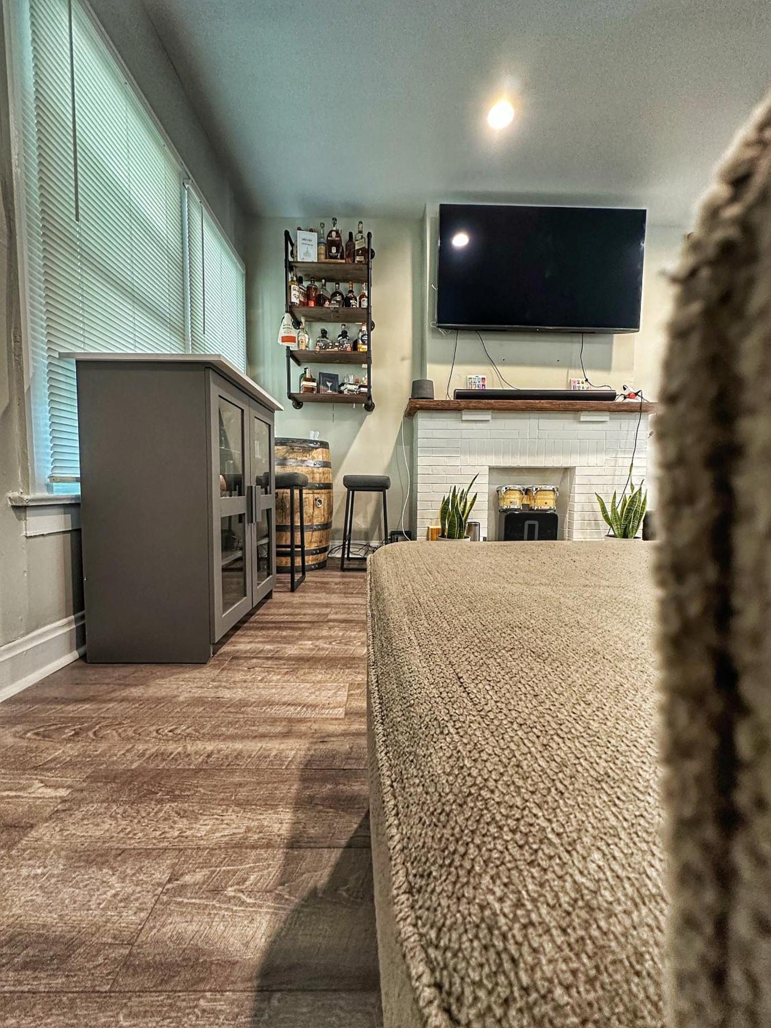 Modern Luxe 3br 1ba With Bar 7 * Columbus