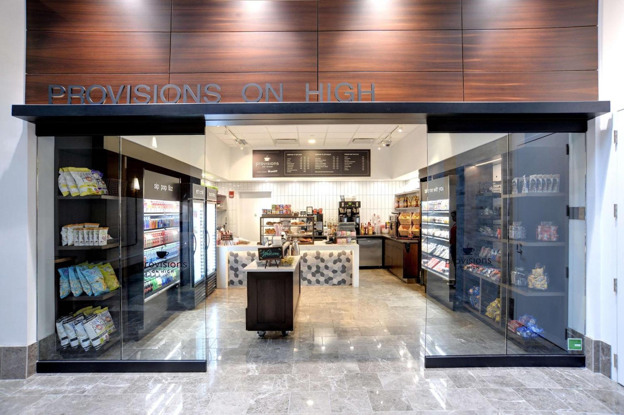 Hilton Downtown Hotel 4*