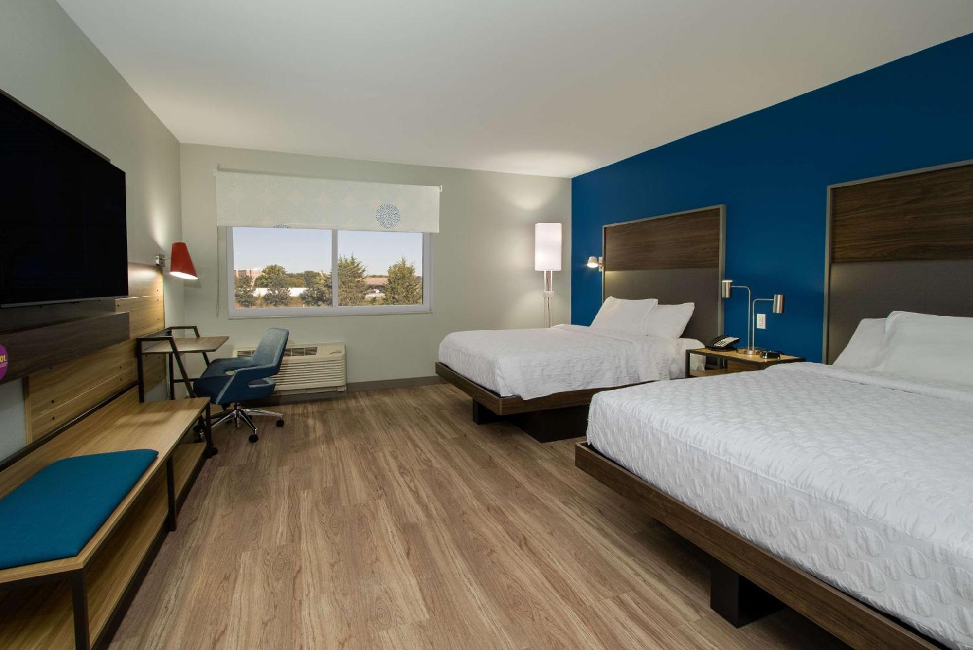 Tru By Hilton Airport Hotel 3*