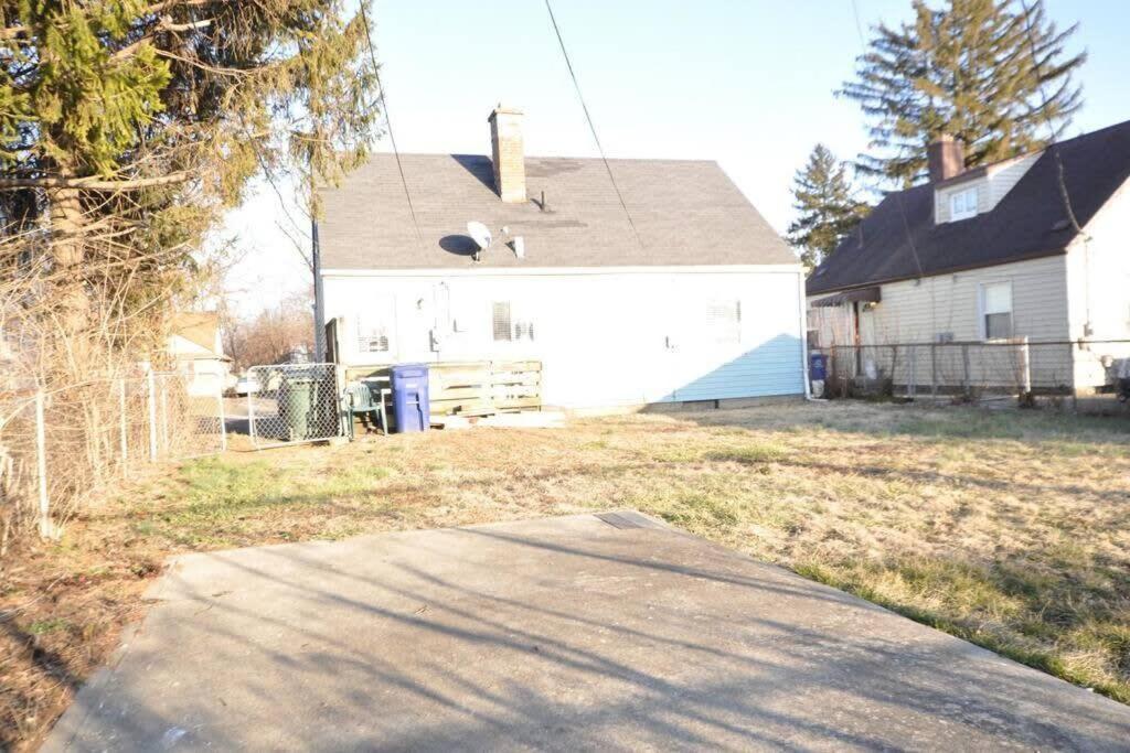 Housepitality - The Sunset House Holiday home Columbus