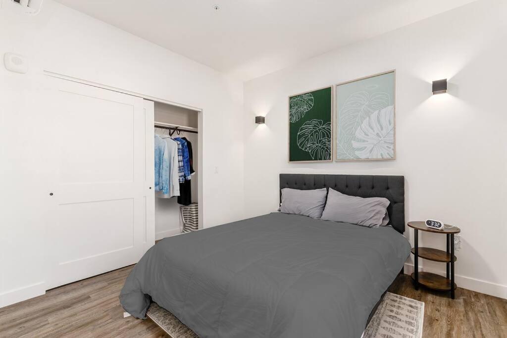 Trendy Loft Escape With Pool Table Bring Your Pets Apartment