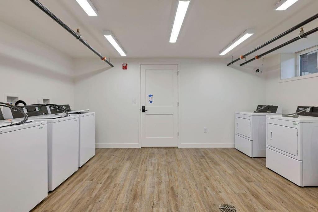 Trendy Loft Escape With Pool Table Bring Your Pets Apartment