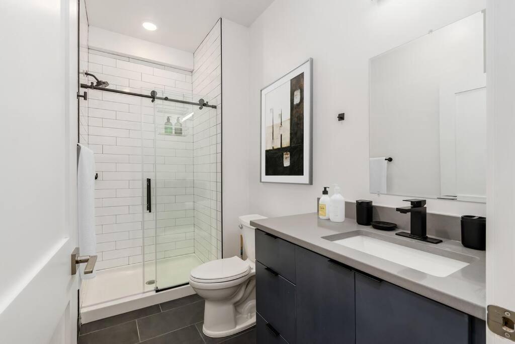 Designer 1-bed Haven Near Downtown! Pets Welcome! Columbus