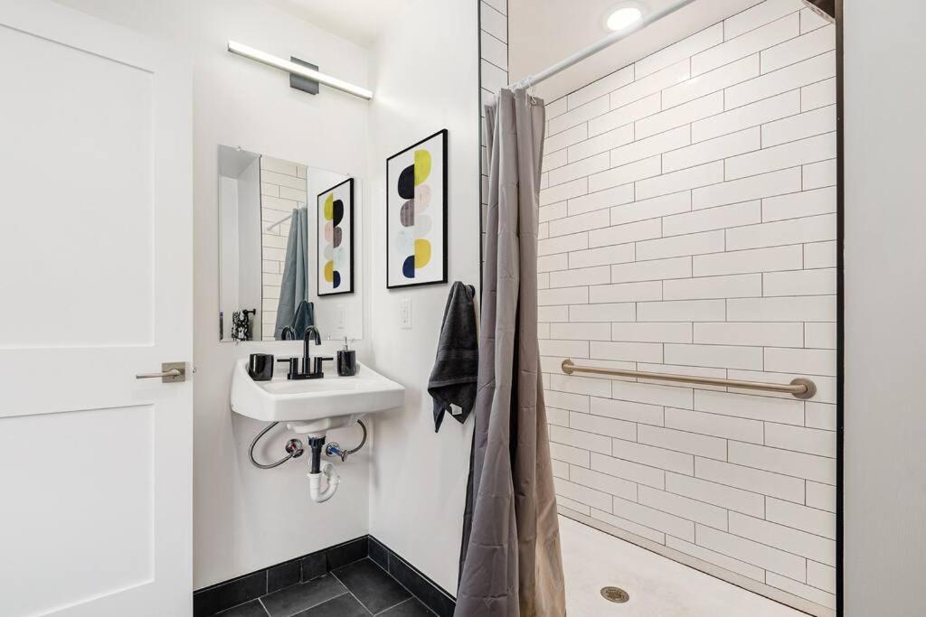 Apartment Gem With Pool Table! Pets Welcome!