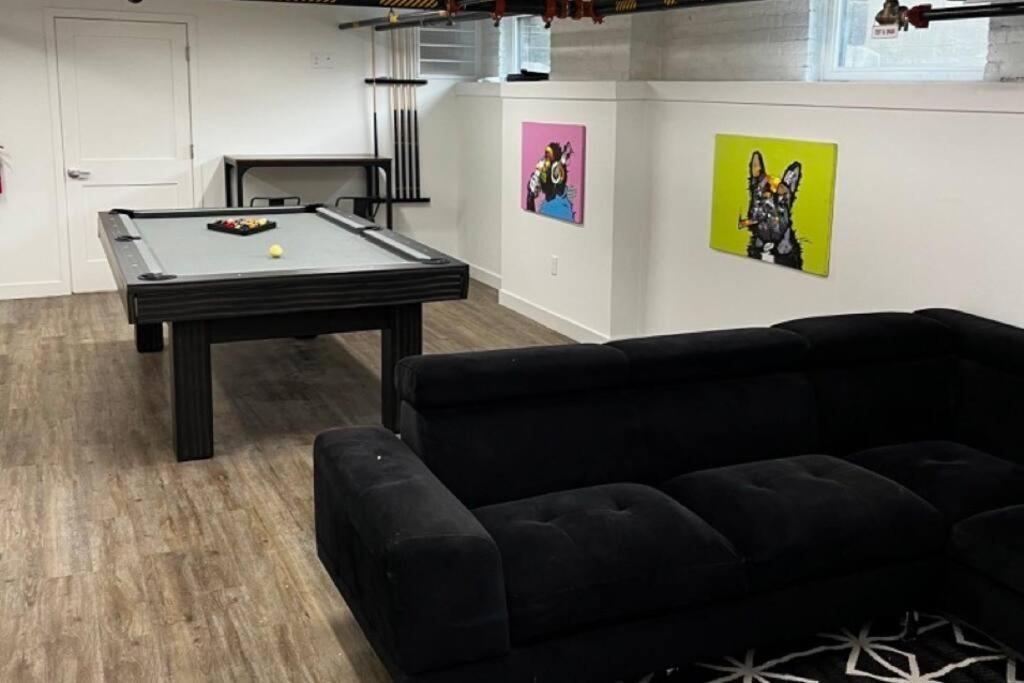 Apartment Gem With Pool Table! Pets Welcome! Columbus