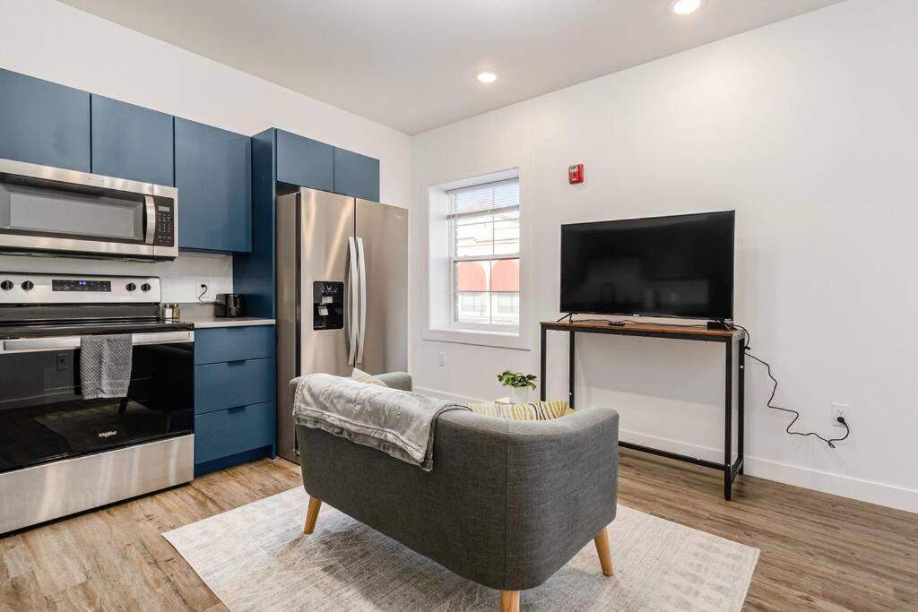 Gem With Pool Table! Pets Welcome! *
