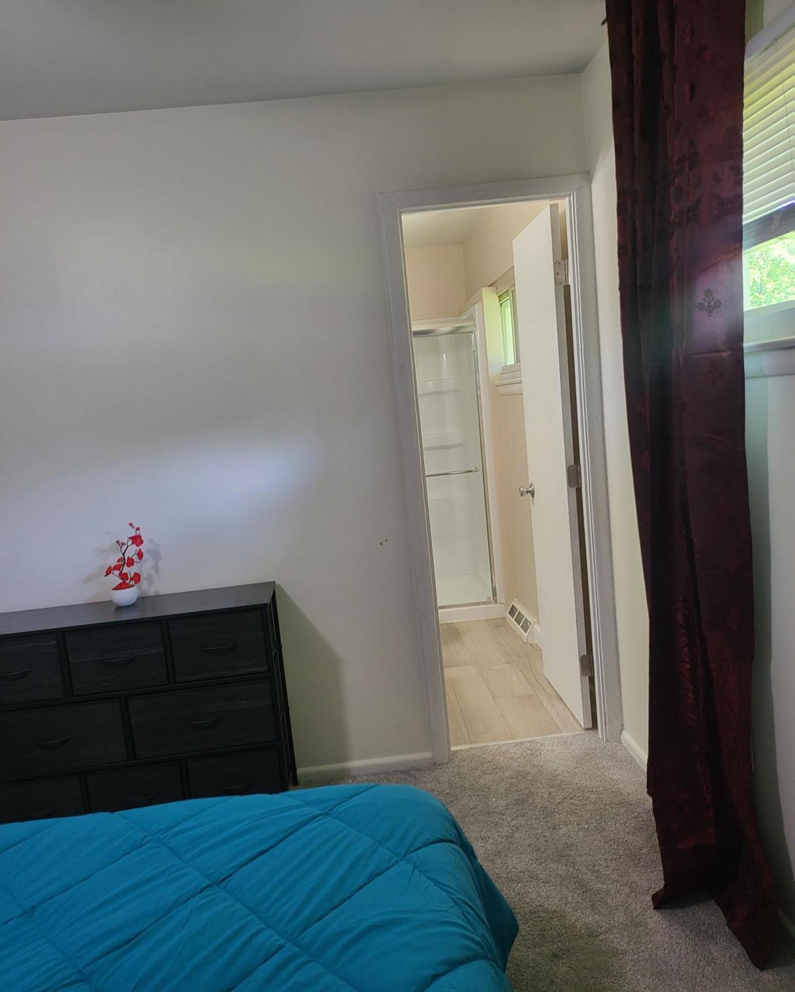 Homestay Private One Bedroom And Walk In Bathroom Unit, 2 Min From Osu, Free Parking, Wi-fi, Ac, Washer And Dryer, Expocenter, Riverside Methodist Hospital *