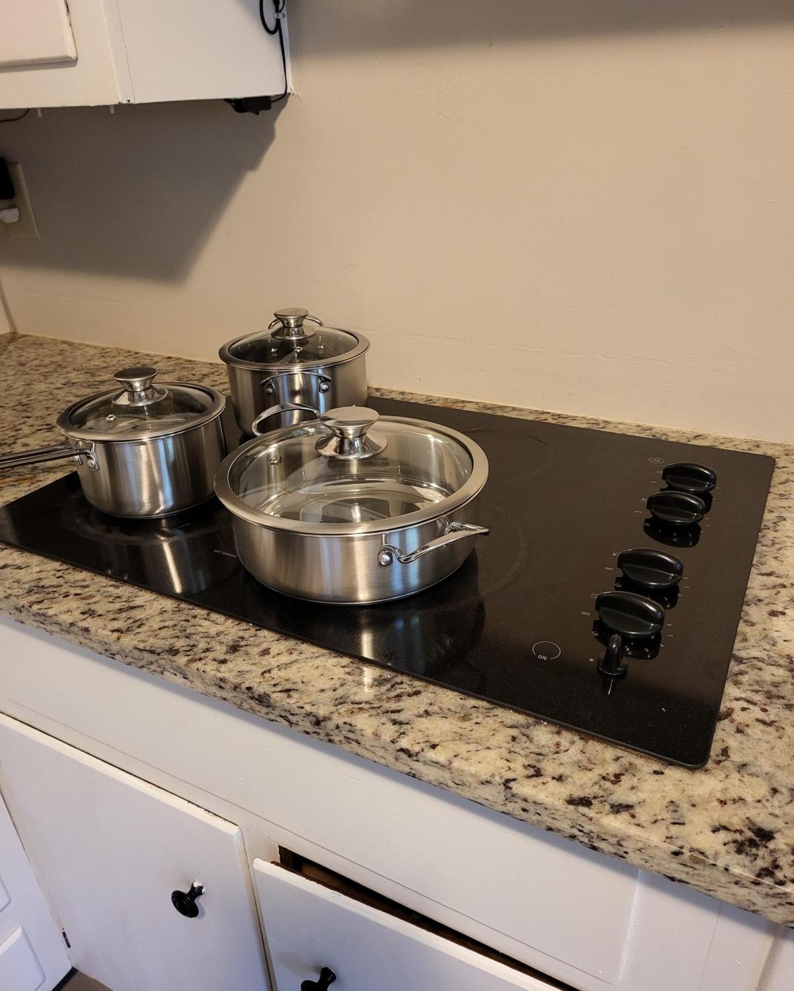 Private One Bedroom And Walk In Bathroom Unit, 2 Min From Osu, Free Parking, Wi-fi, Ac, Washer And Dryer, Expocenter, Riverside Methodist Hospital *