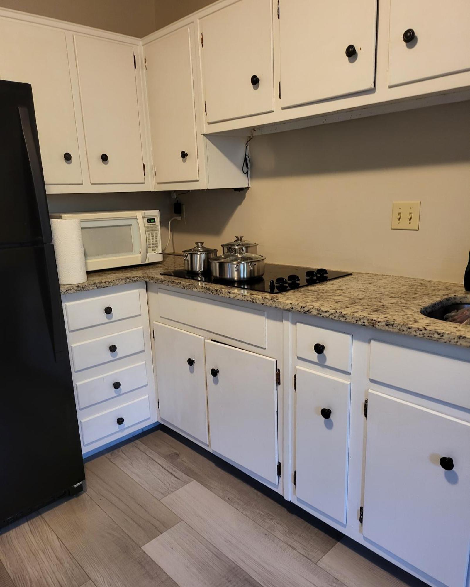 Homestay Private One Bedroom And Walk In Bathroom Unit, 2 Min From Osu, Free Parking, Wi-fi, Ac, Washer And Dryer, Expocenter, Riverside Methodist Hospital