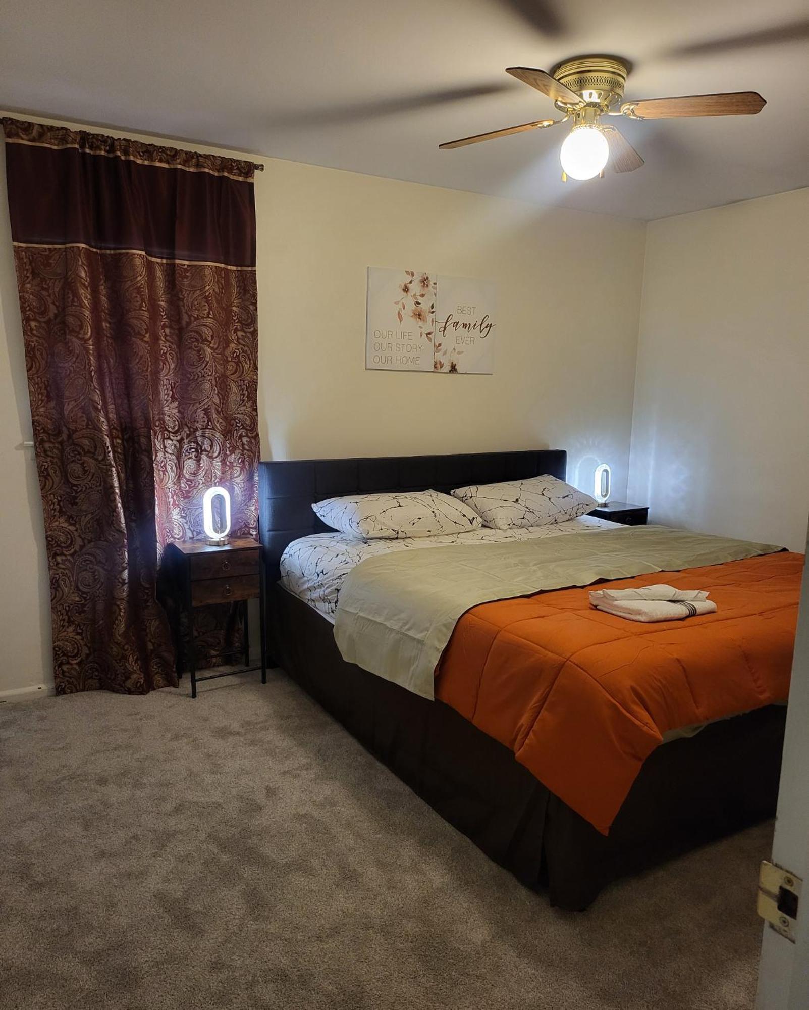 2 King Bedrooms And 2 Full Bathrooms In Columbus, Parking, 2 Min To Osu, Close To Riverside Methodist Hospital, Expo Center Homestay