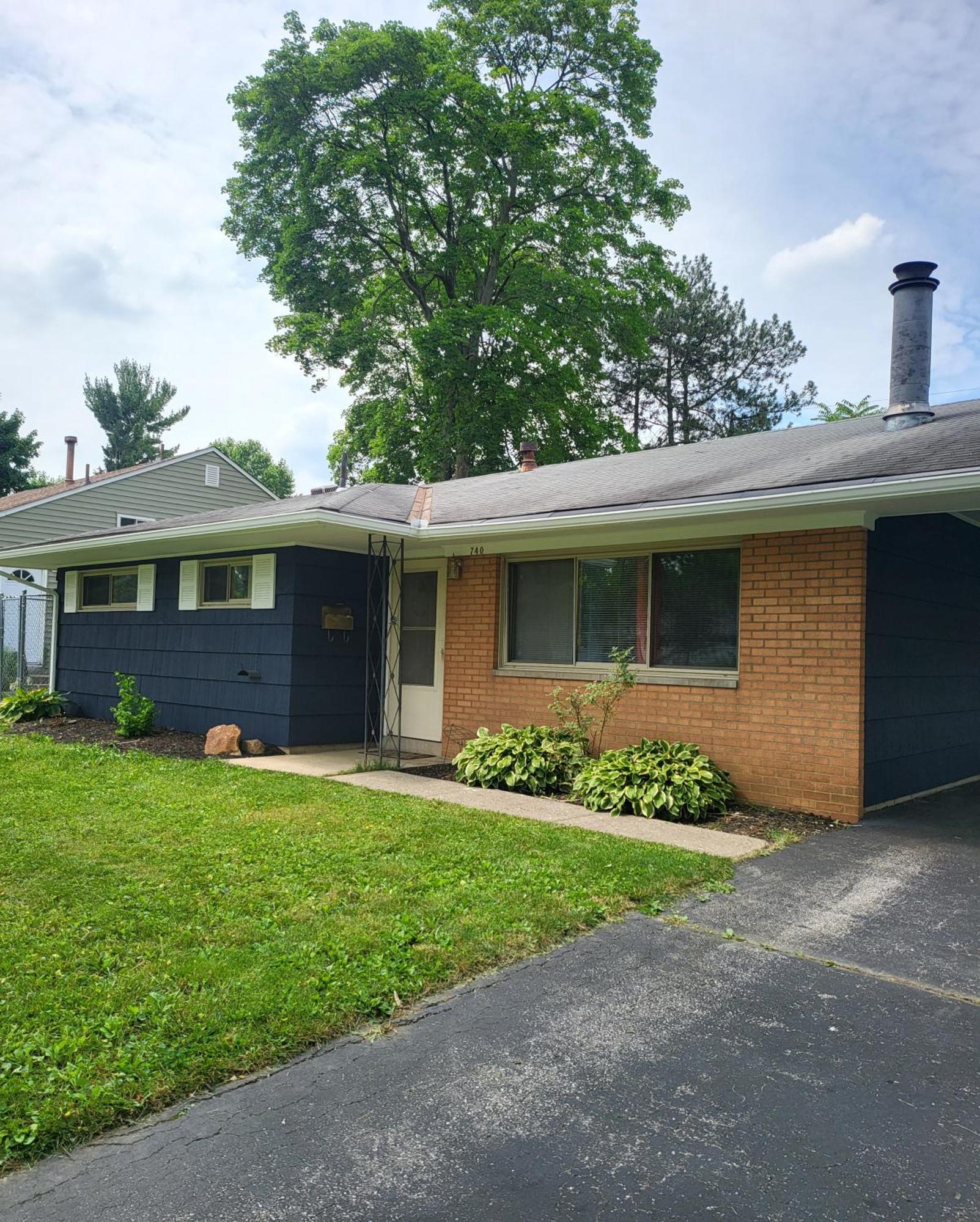 Homestay Private One Bedroom And Walk In Bathroom Unit, 2 Min From Osu, Free Parking, Wi-fi, Ac, Washer And Dryer, Expocenter, Riverside Methodist Hospital Columbus
