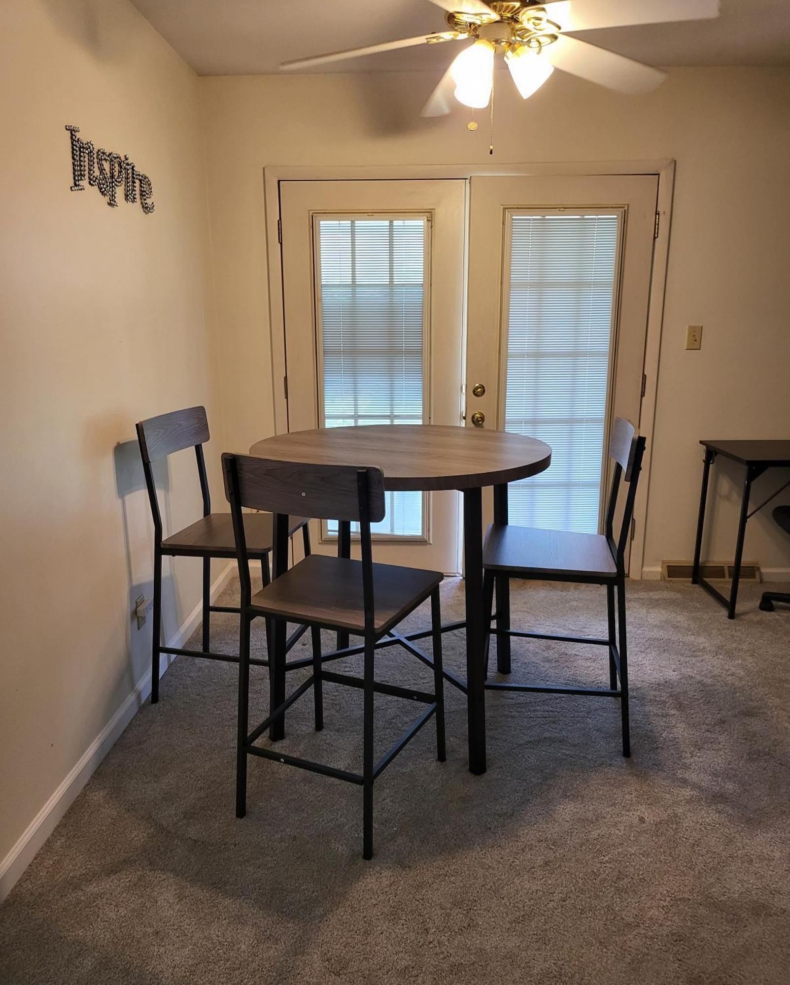 Private One Bedroom And Walk In Bathroom Unit, 2 Min From Osu, Free Parking, Wi-fi, Ac, Washer And Dryer, Expocenter, Riverside Methodist Hospital Columbus