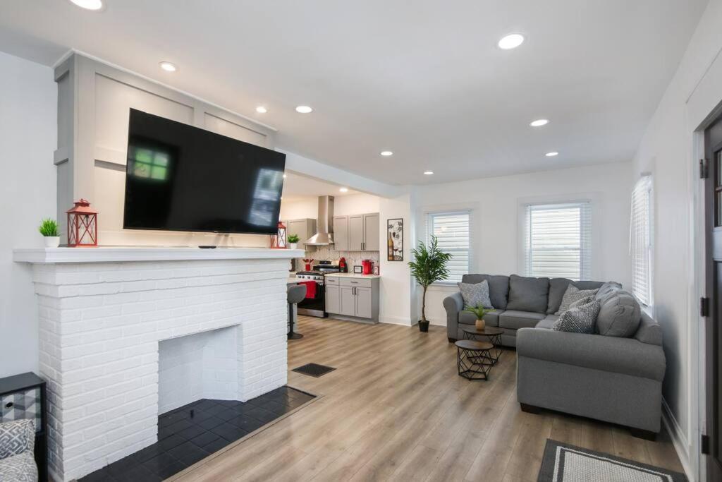 5th Street Retreat Private Osu, Short North Holiday home Columbus