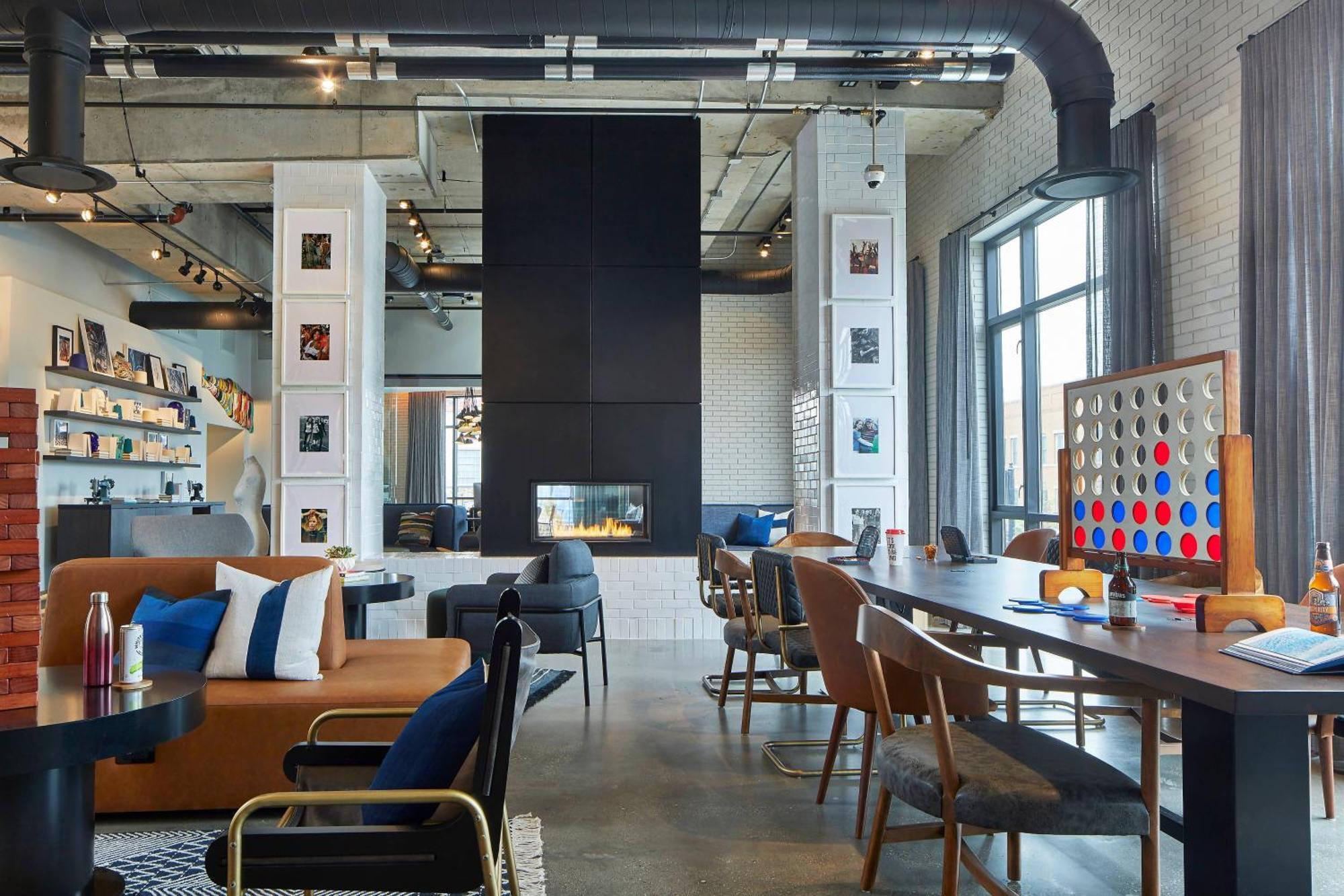 Moxy Short North Hotel