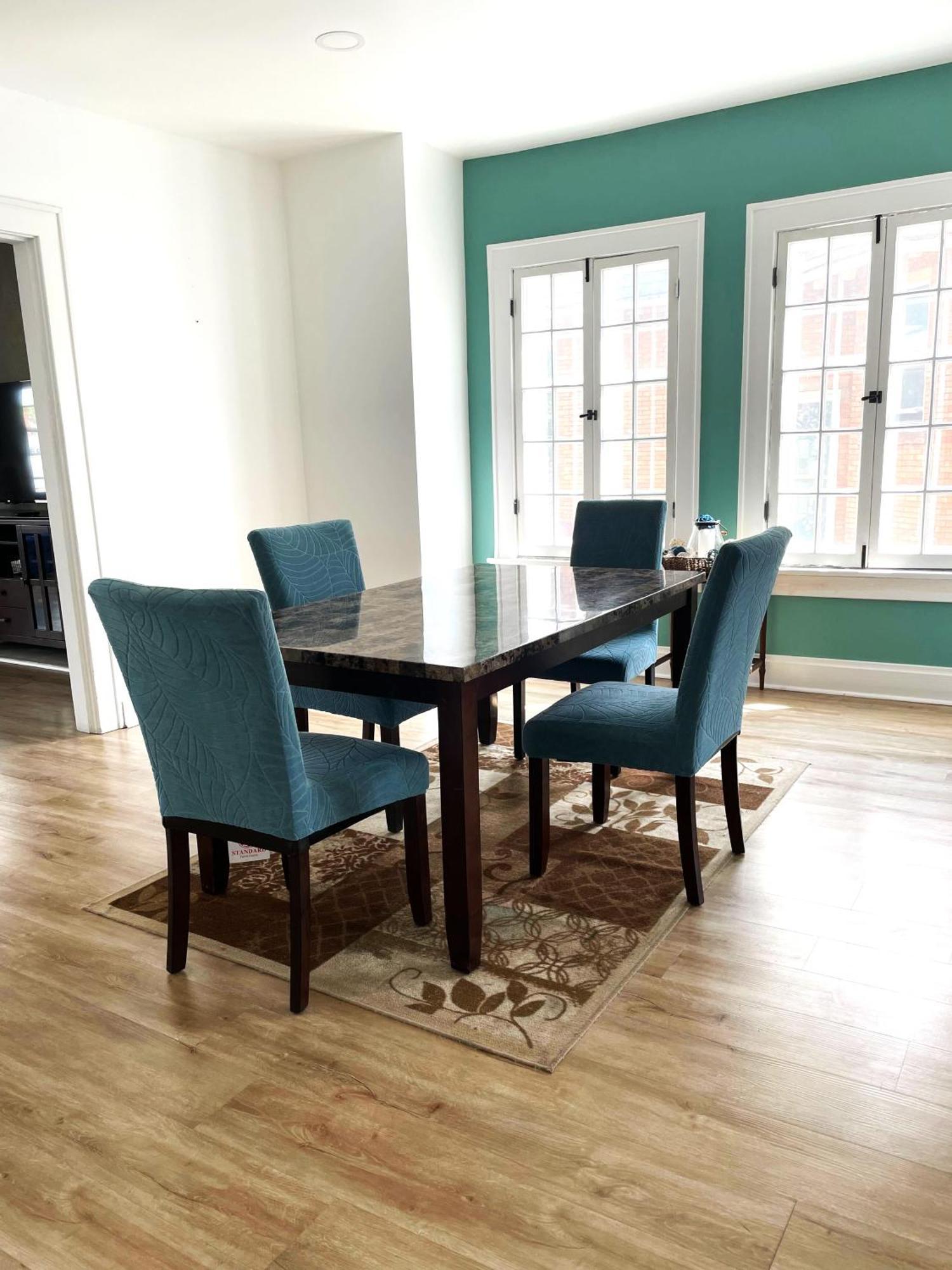 Downtown Retreat - 2br Oasis *