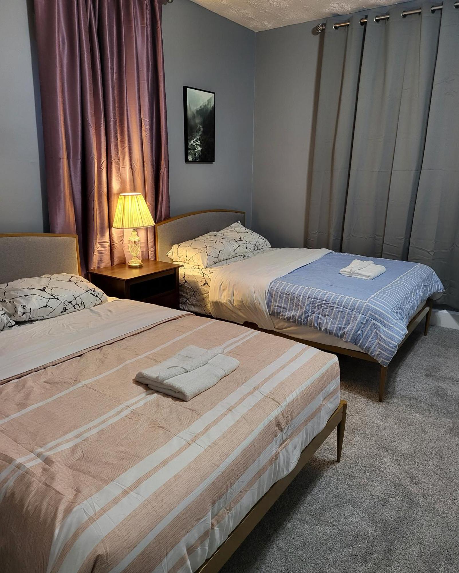 2 Bedroom With King In Columbus, Privacy Of The Whole House Homestay