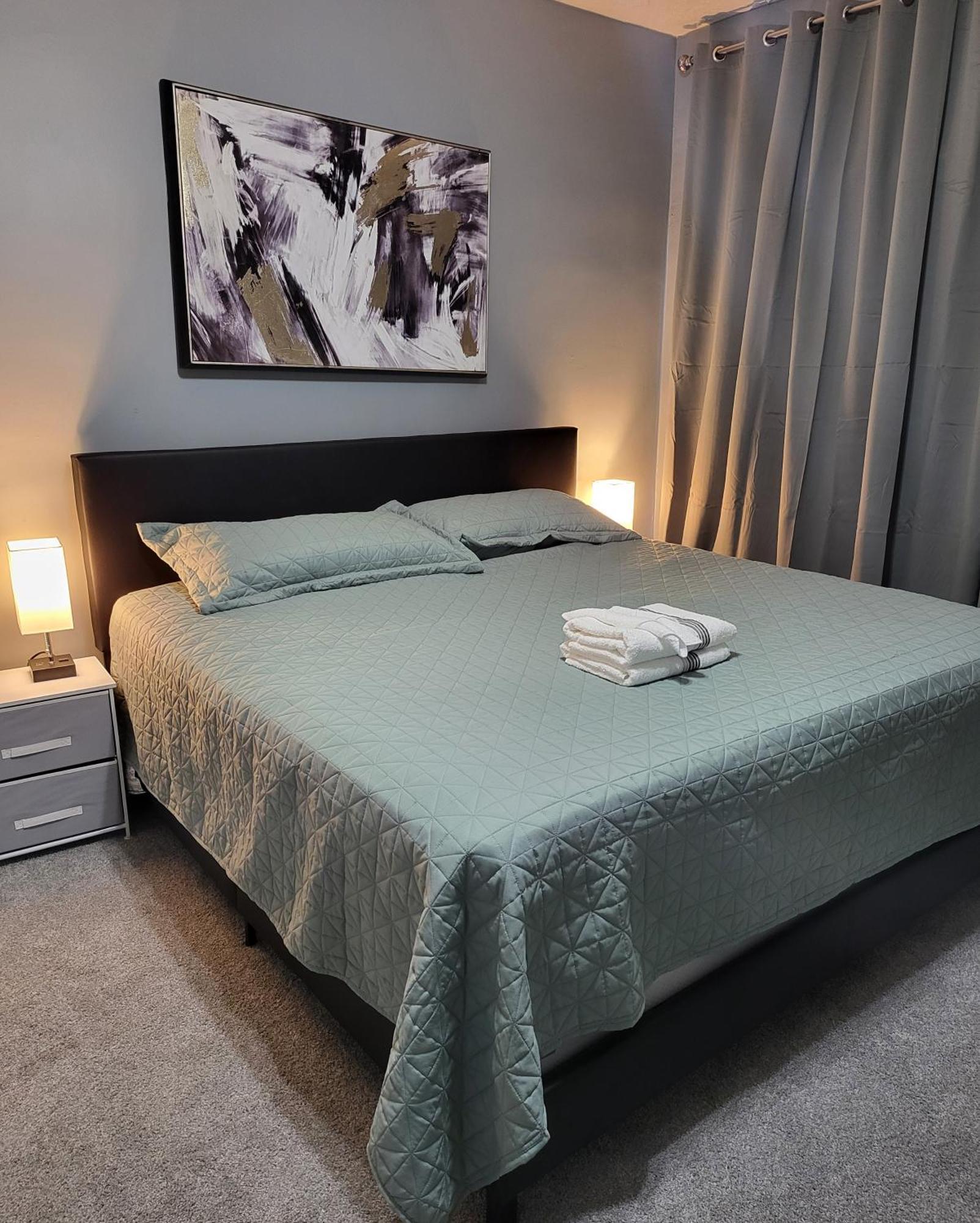 2 Bedroom With King In Columbus, Privacy Of The Whole House Columbus