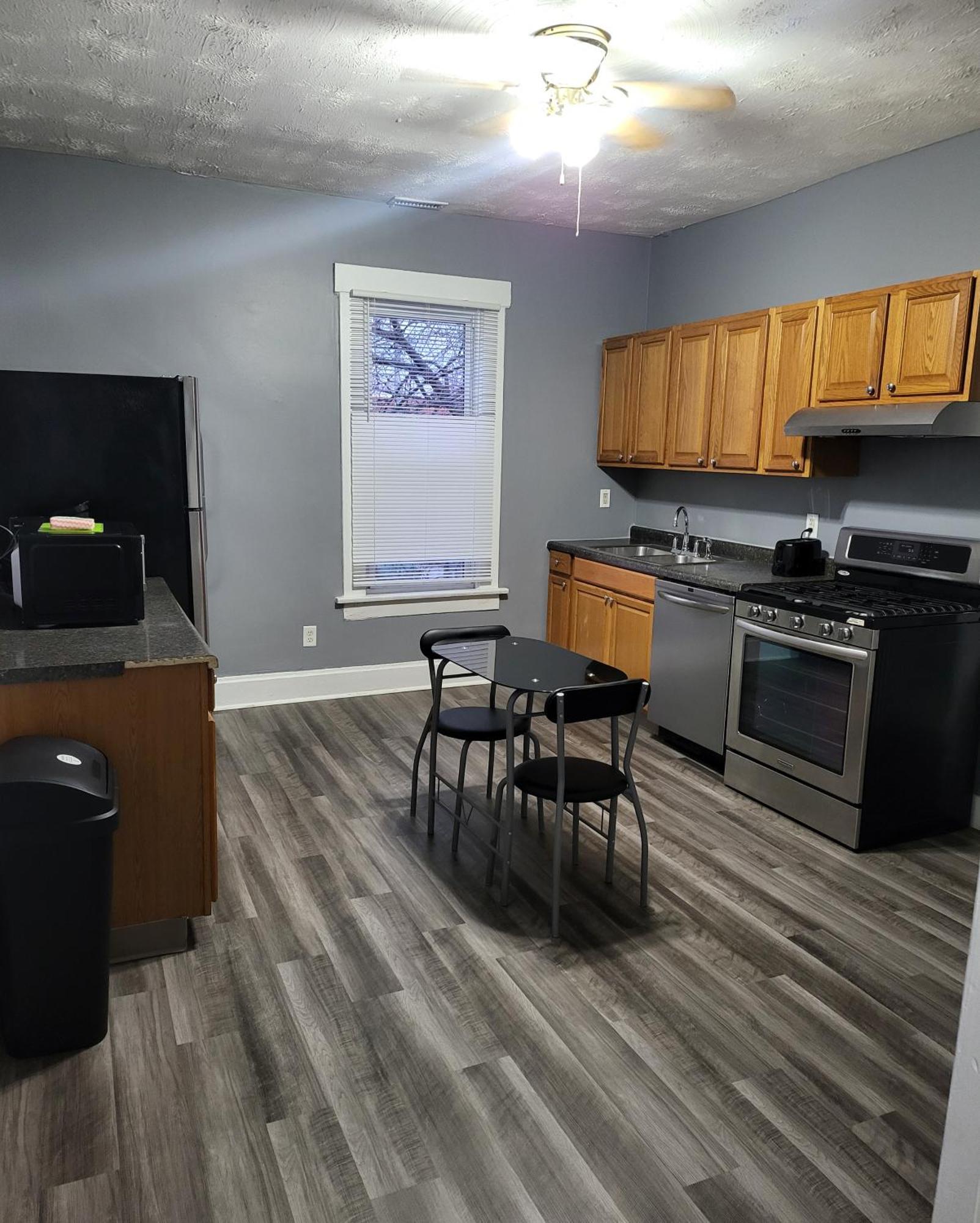 2 Bedroom With King In Columbus, Privacy Of The Whole House Columbus