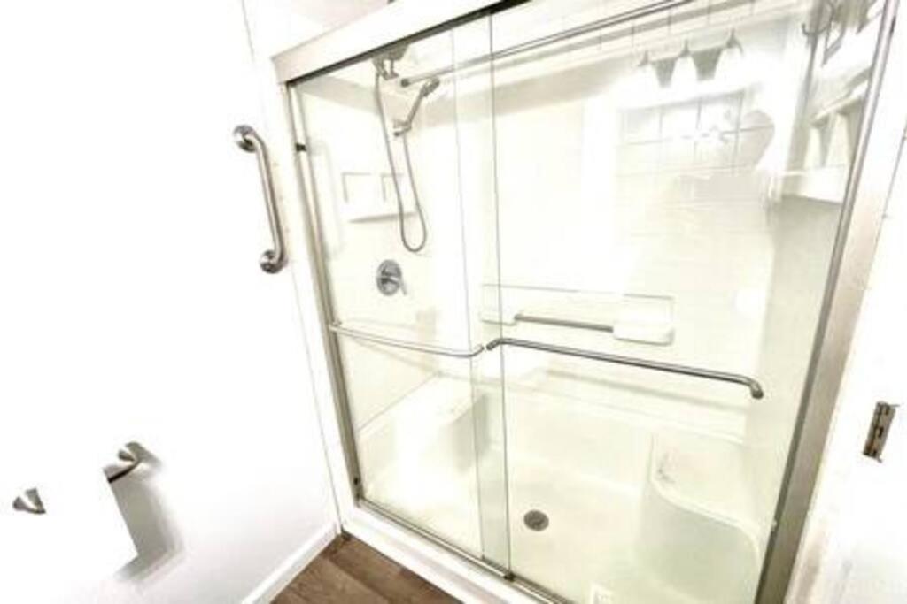 Ranch - 3 Bed - Hot Tub - King Bed - Fenced - Pets - Kids - Wifi Holiday home Columbus