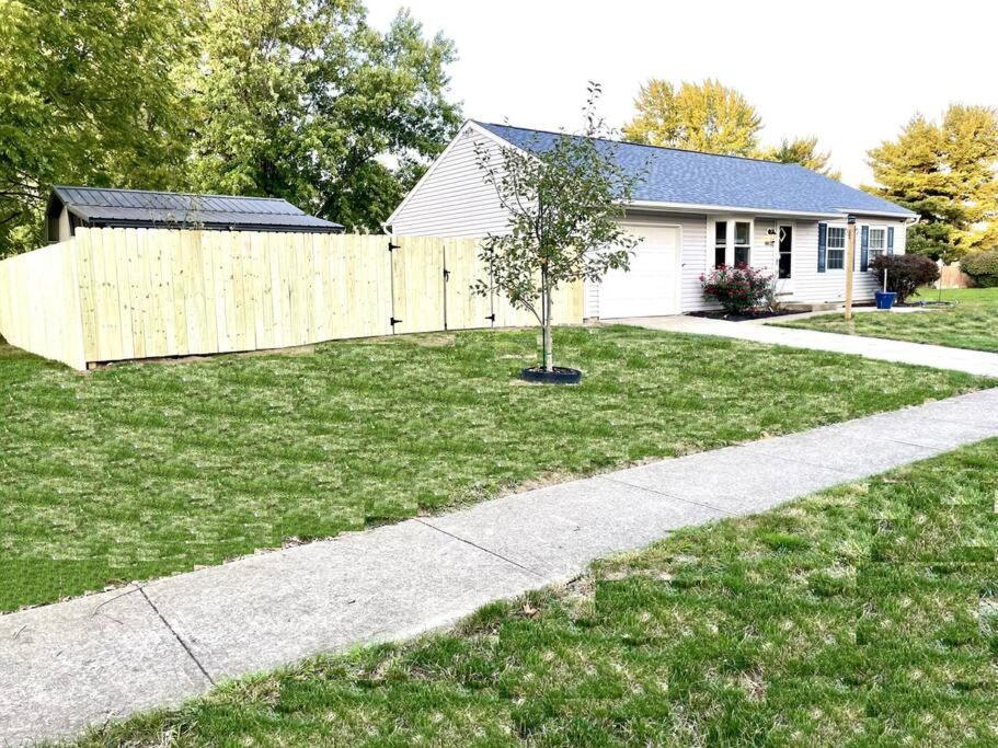 Ranch - 3 Bed - Hot Tub - King Bed - Fenced - Pets - Kids - Wifi Holiday home