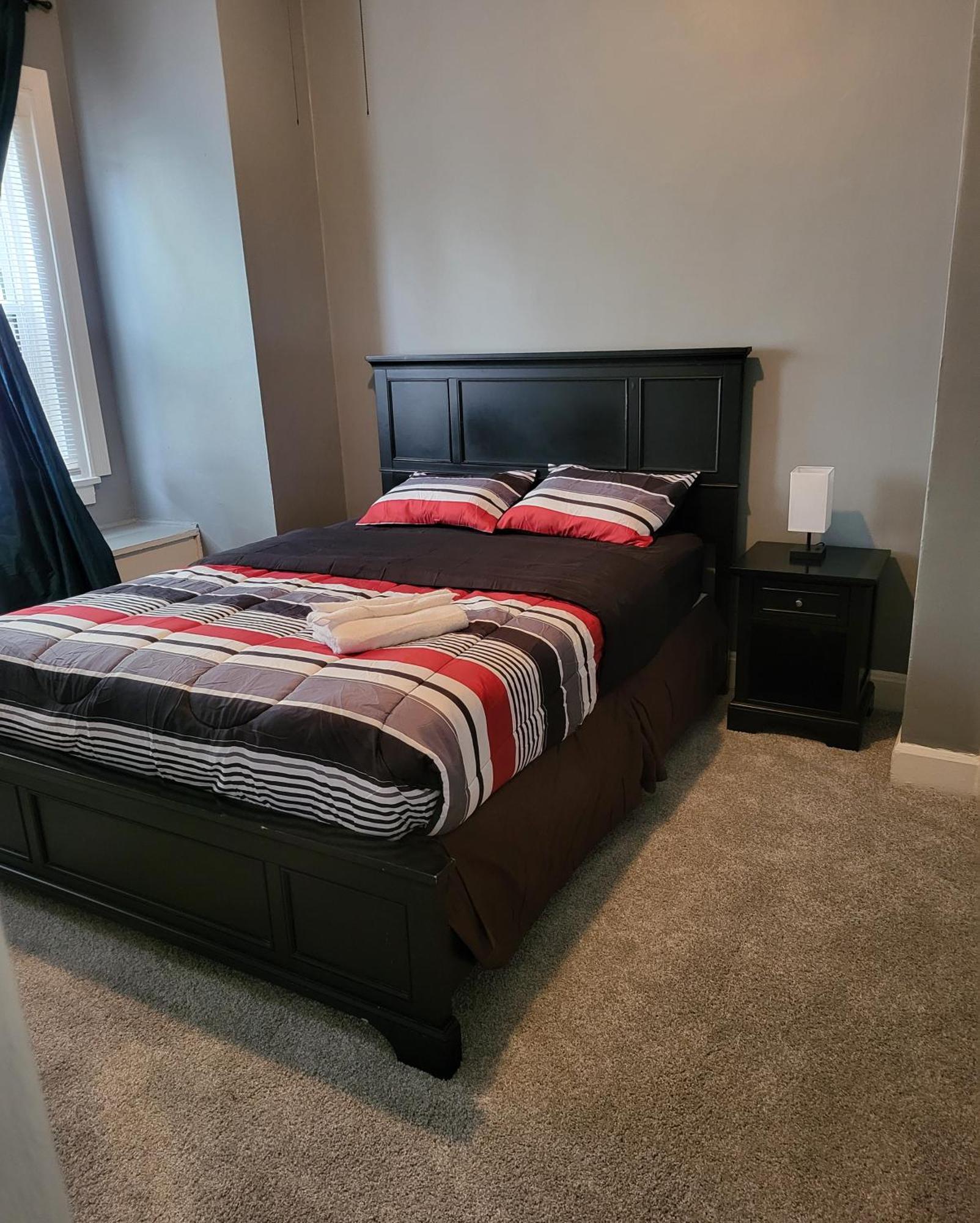 Queen Room, Airport Location, Free Wifi Homestay Columbus