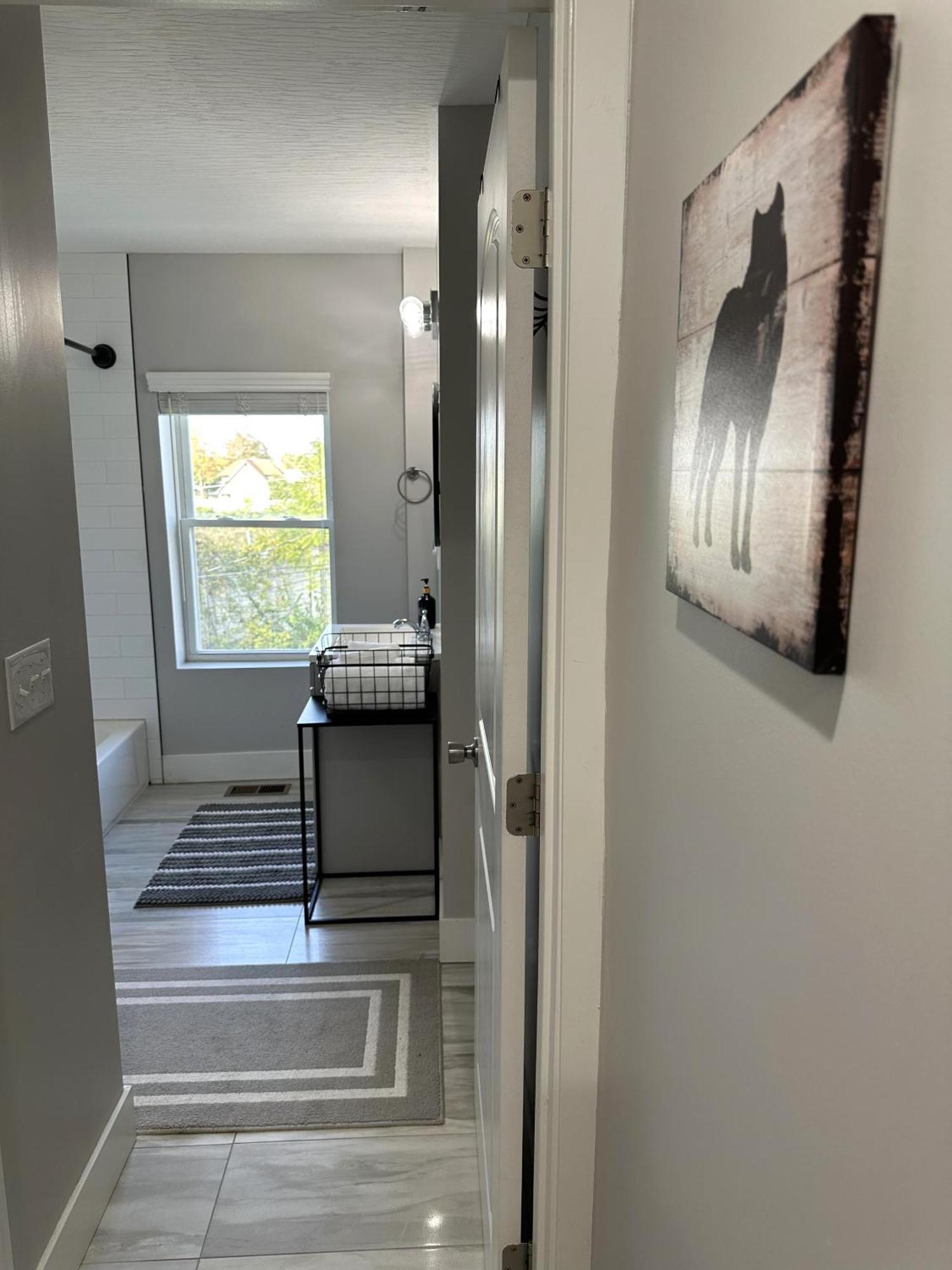 Apartment Charming 2br Near Downtown & Attractions Columbus