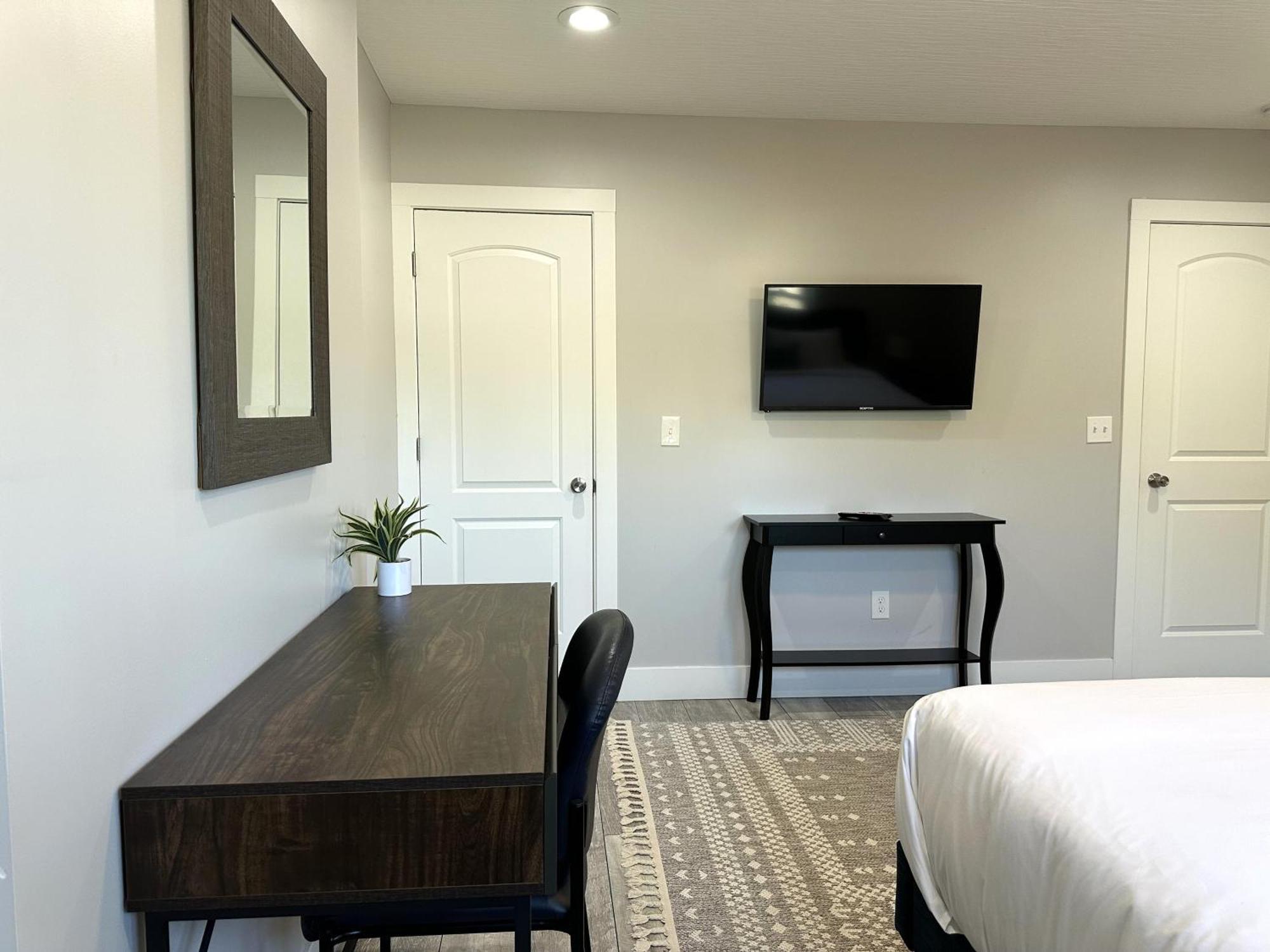 Charming 2br Near Downtown & Attractions