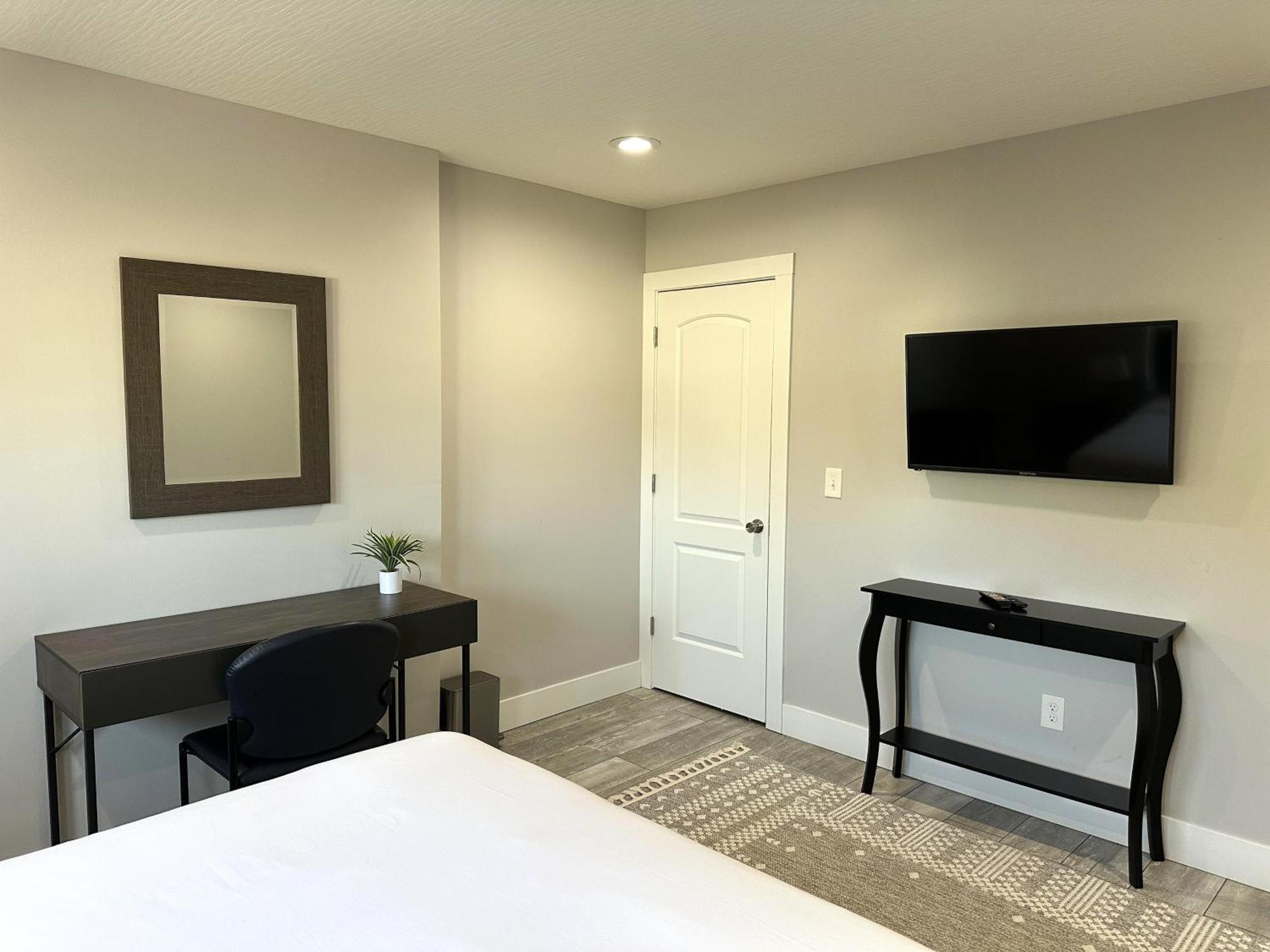 Apartment Charming 2br Near Downtown & Attractions