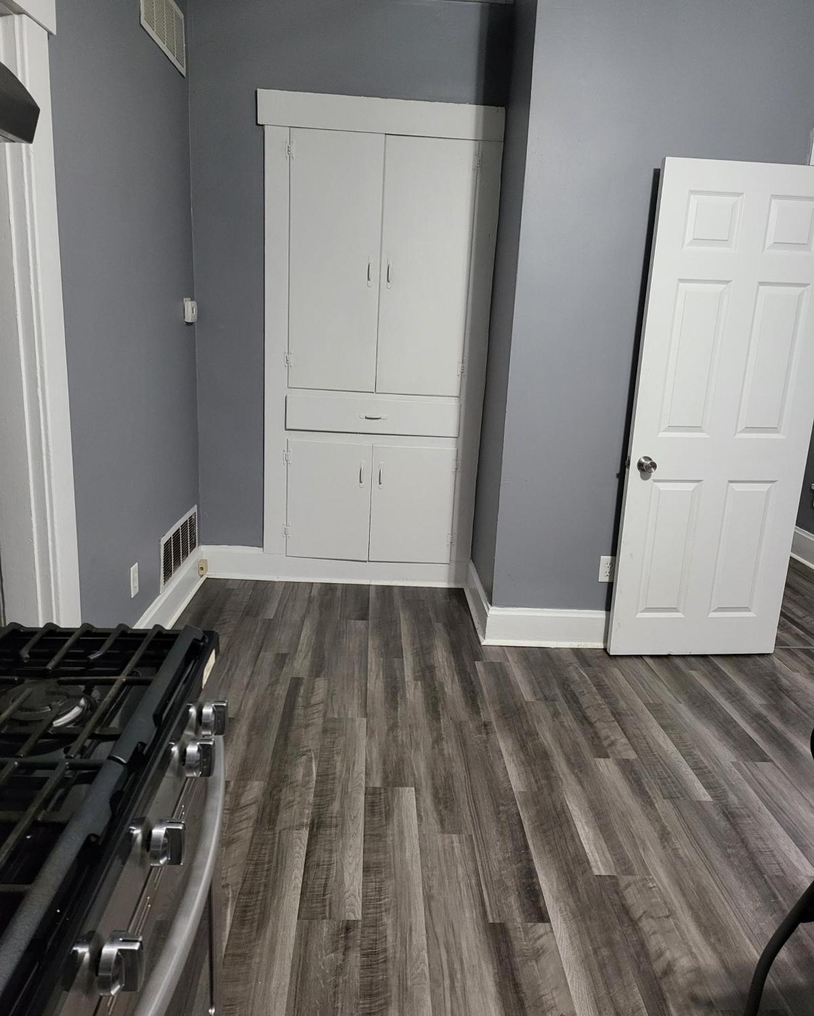 Guest With Two Double Beds In Oh, Airport Location *