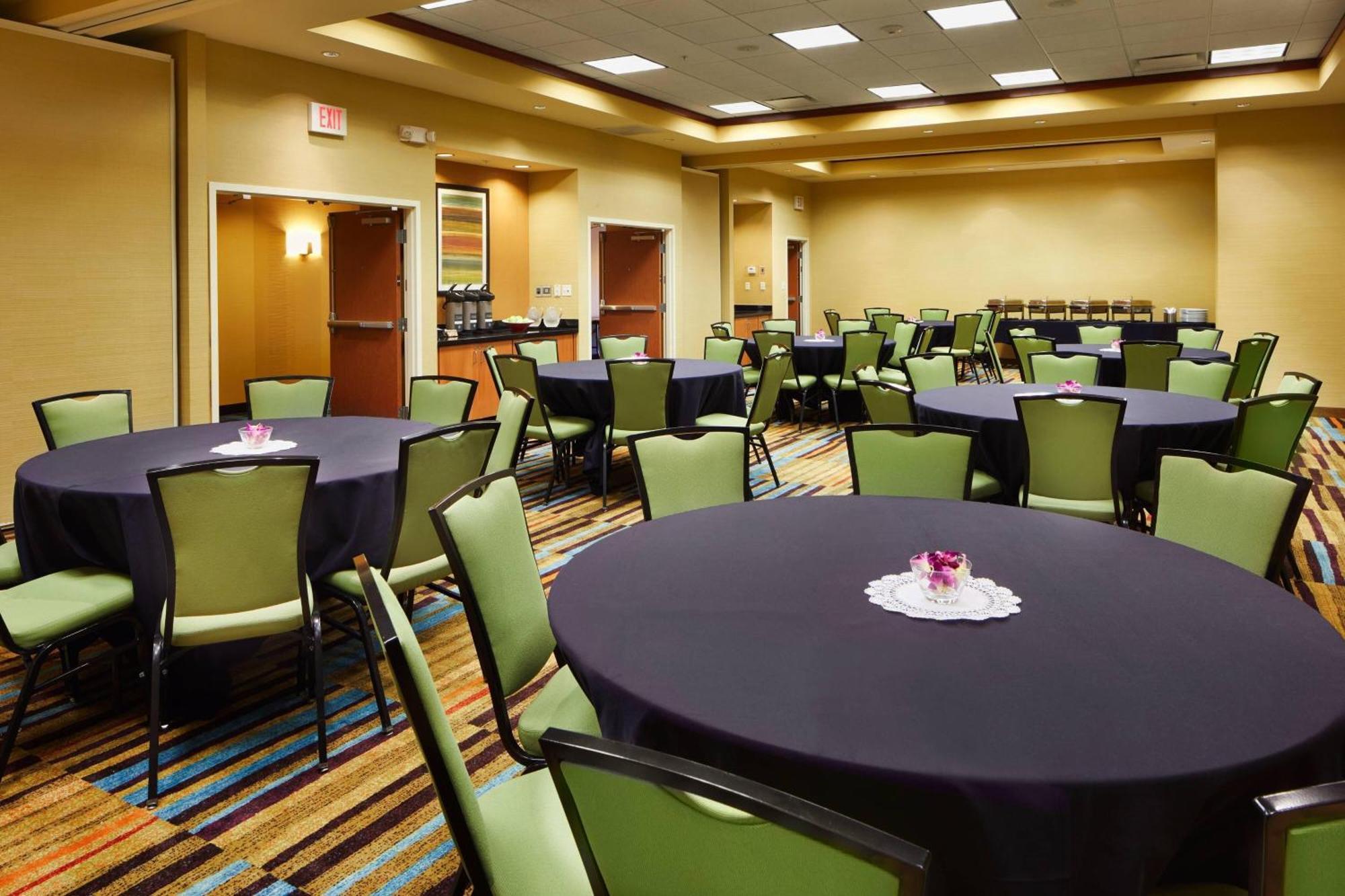Fairfield And Polaris Hotel