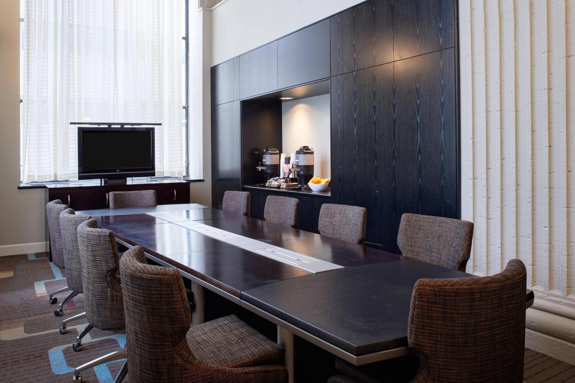 Downtown 3* Columbus