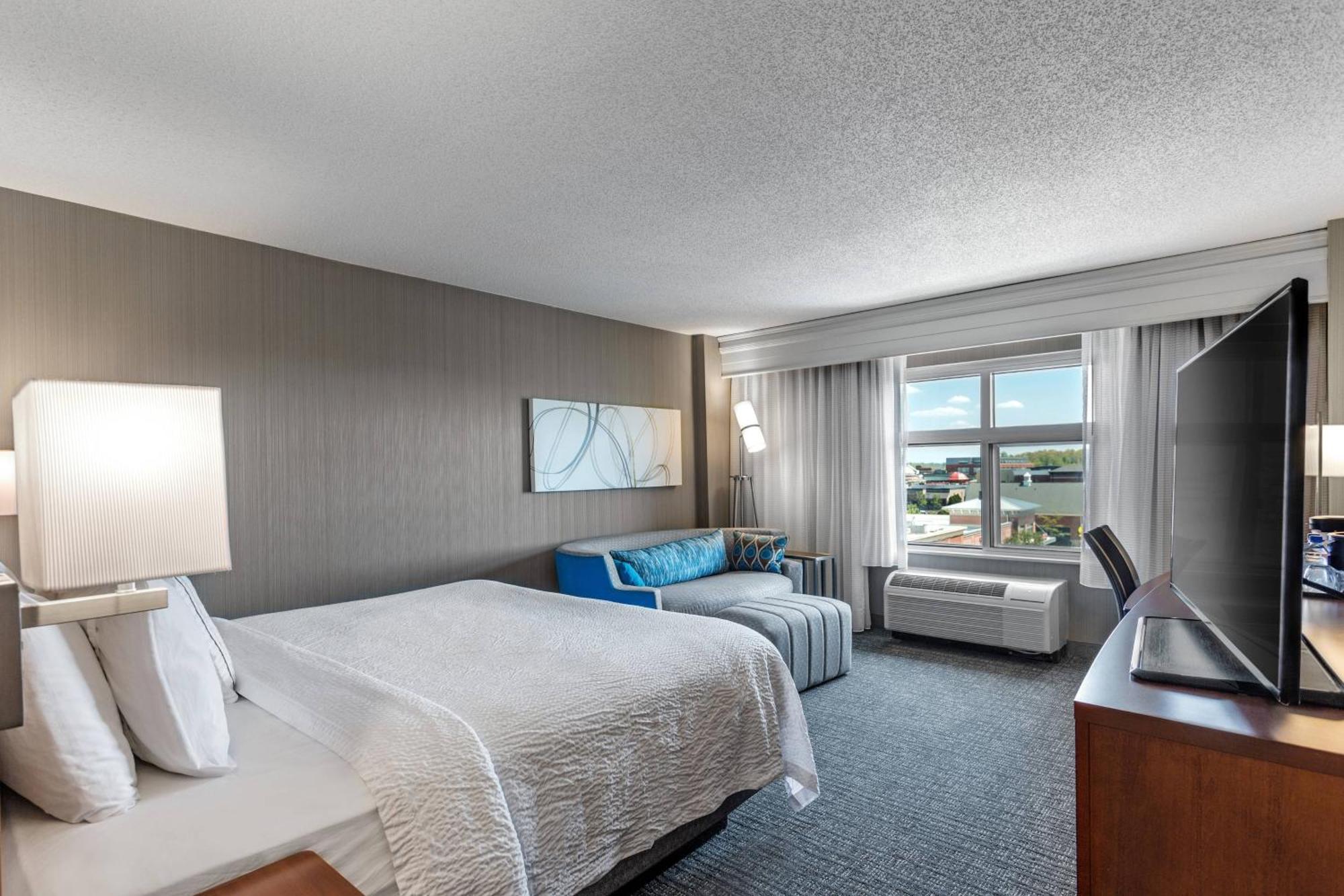 Courtyard Easton 3* Columbus