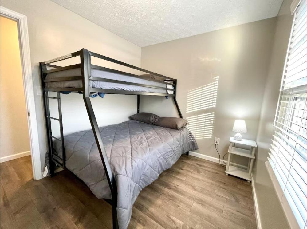Holiday home Ranch - 3 Bed - Hot Tub - King Bed - Fenced - Pets - Kids - Wifi Columbus