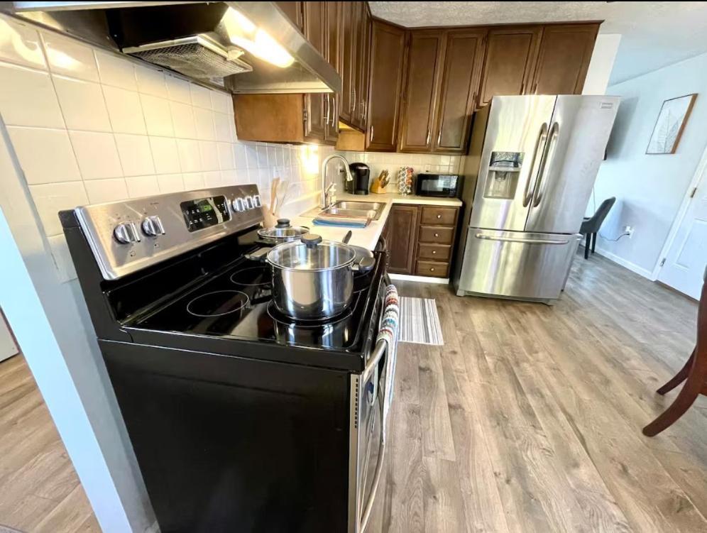 Ranch - 3 Bed - Hot Tub - King Bed - Fenced - Pets - Kids - Wifi Holiday home Columbus